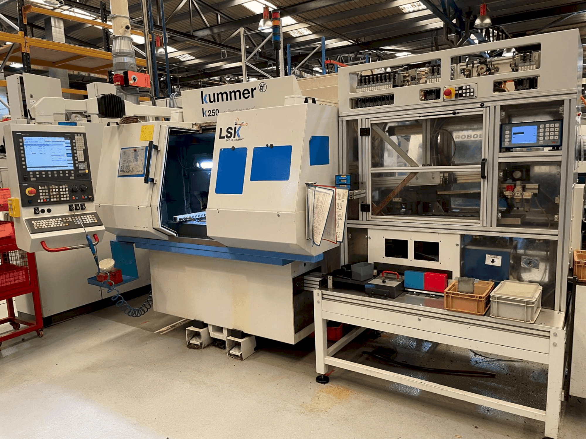 Vista Frontal  da KUMMER K250  máquina