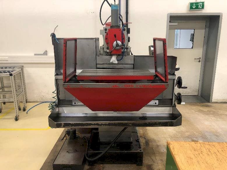 Vista Frontal  da EMCO FB5  máquina