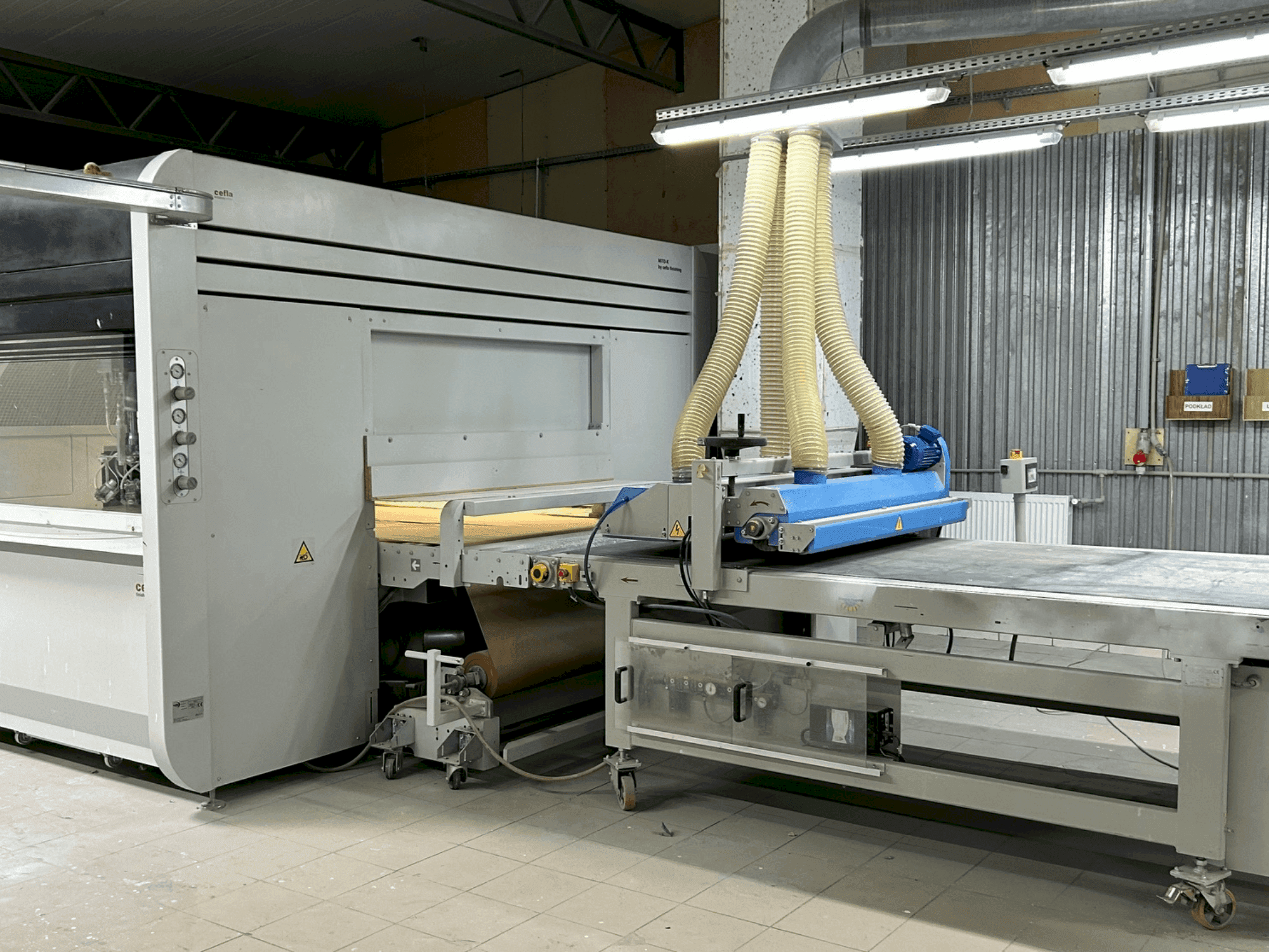 Vista Frontal  da CEFLA MITO K  máquina