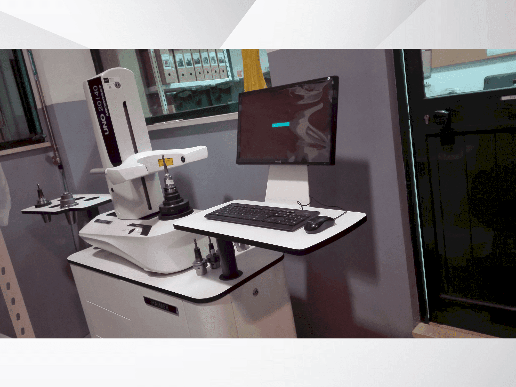 Vista Frontal  da HAIMER UNO 20/40 microset  máquina