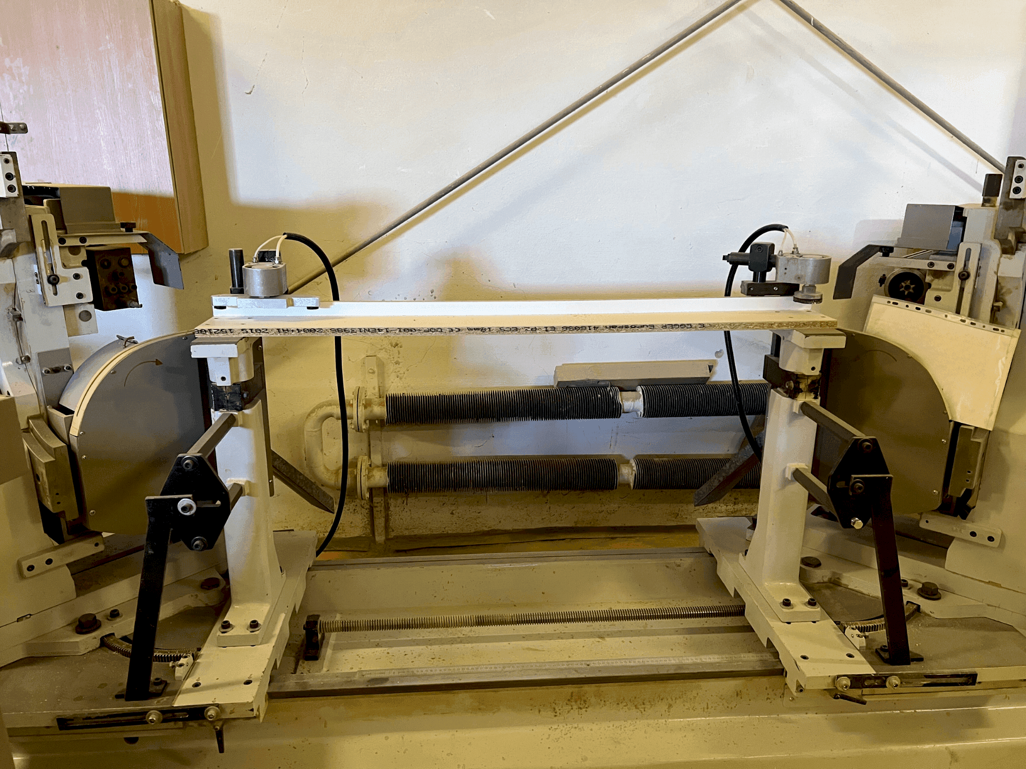 Vista Frontal  da PADE NS21  máquina