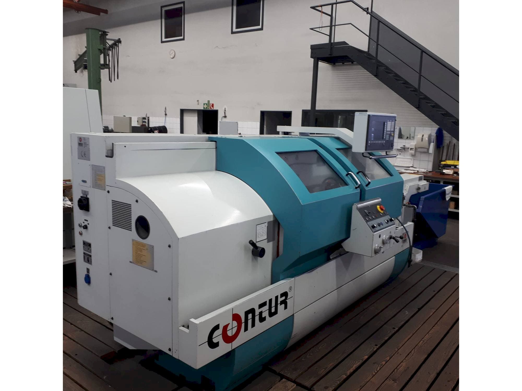 Vista Frontal  da Saeilo Contour Dialog T52 x 1500  máquina