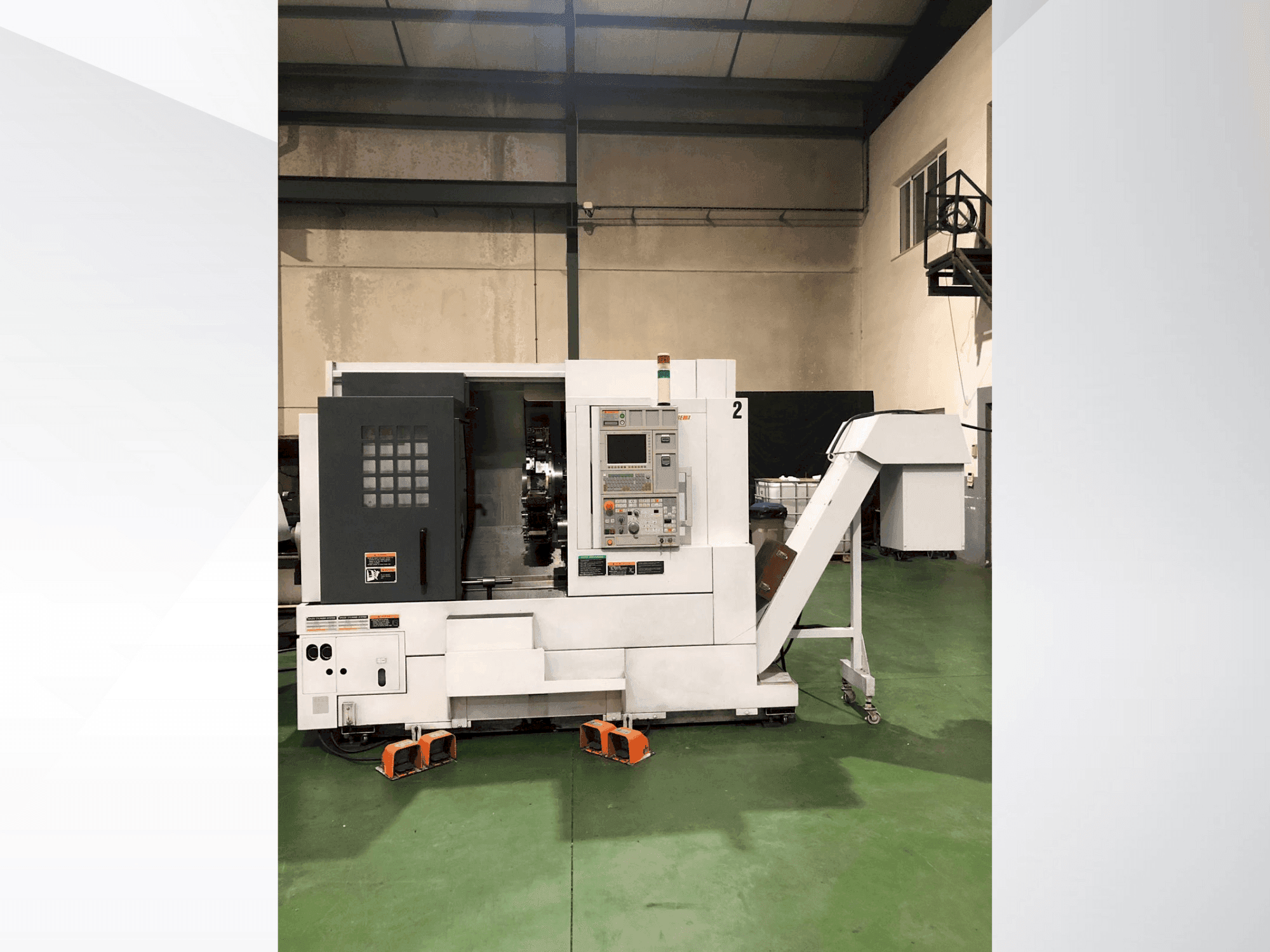 Vista Frontal  da MORI SEIKI NL2000SY  máquina