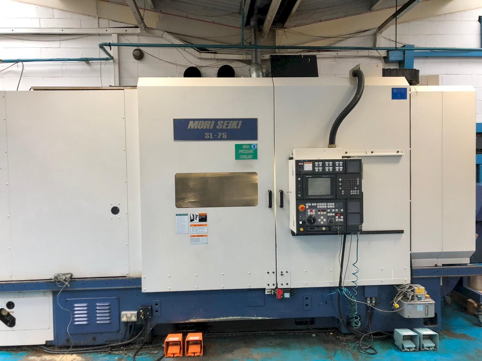 Vista Frontal  da MORI SEIKI SL75  máquina