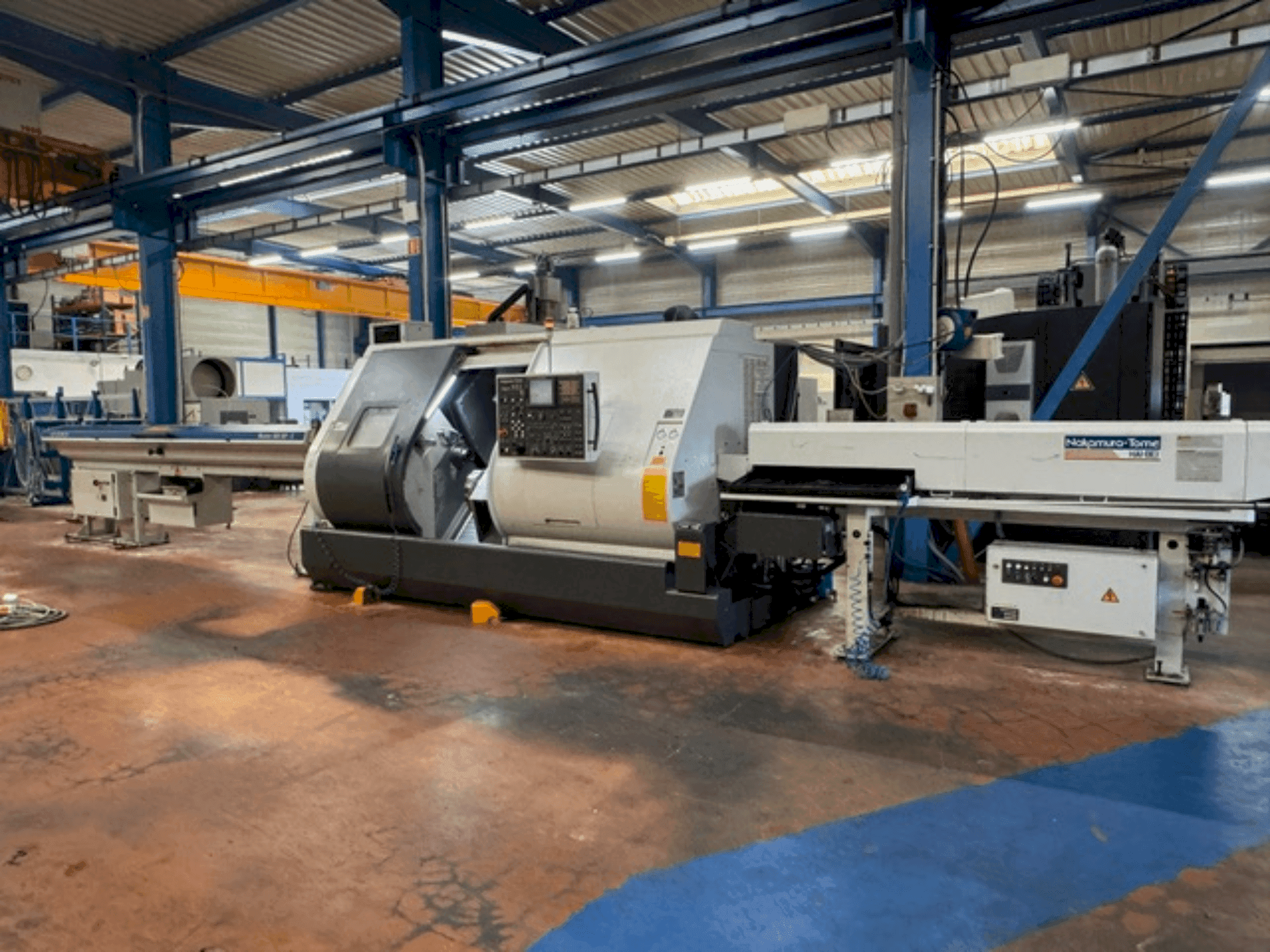 Vista Frontal  da NAKAMURA-TOME Super NTJ  máquina