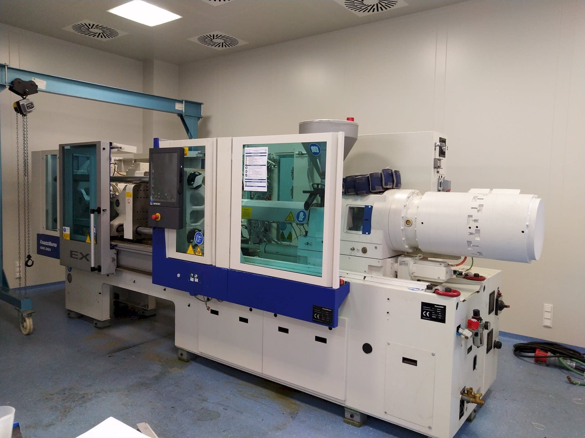 Vista Frontal  da Krauss Maffei 80-380 EX  máquina