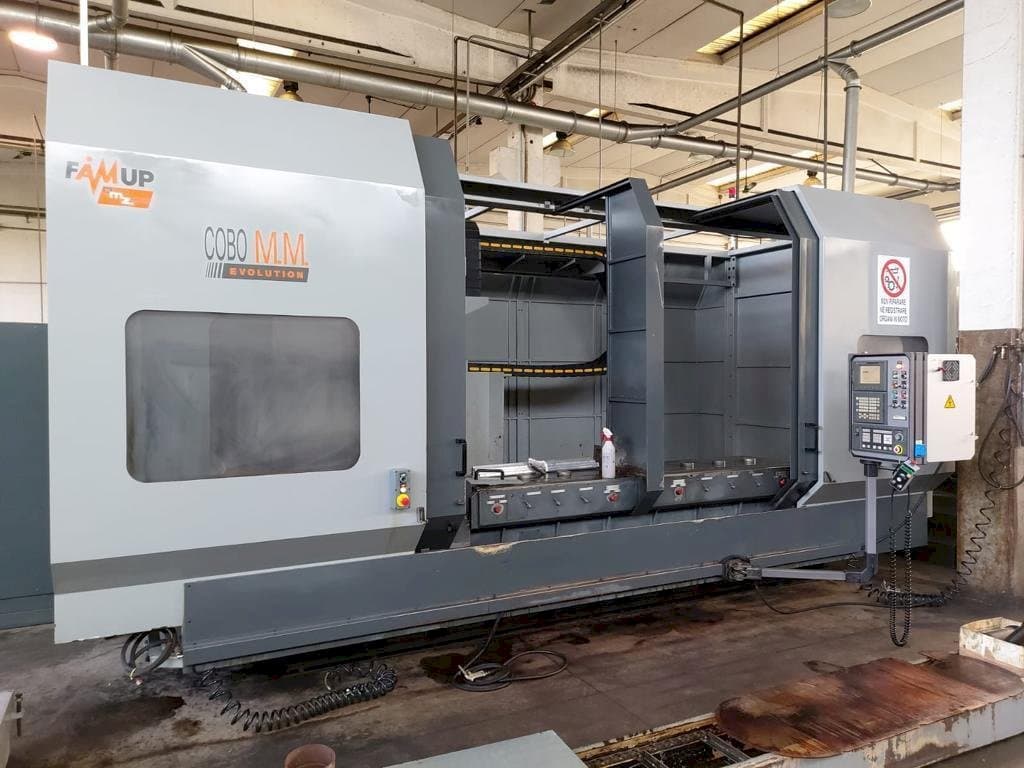 Vista Frontal  da FAMUP COBO 3000  máquina