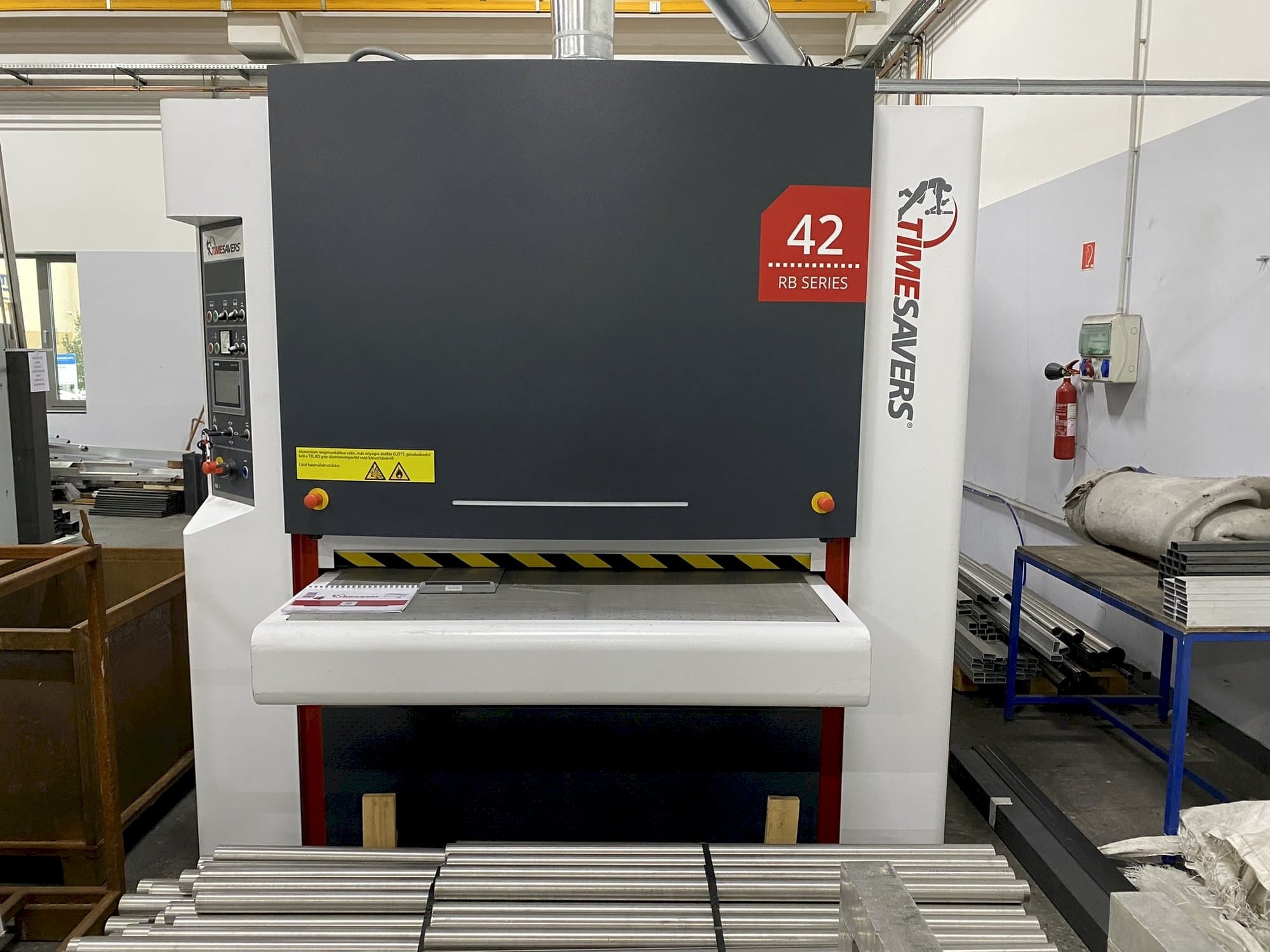 Vista Frontal  da TIMESAVERS 42-SERIE-1350-WRB  máquina