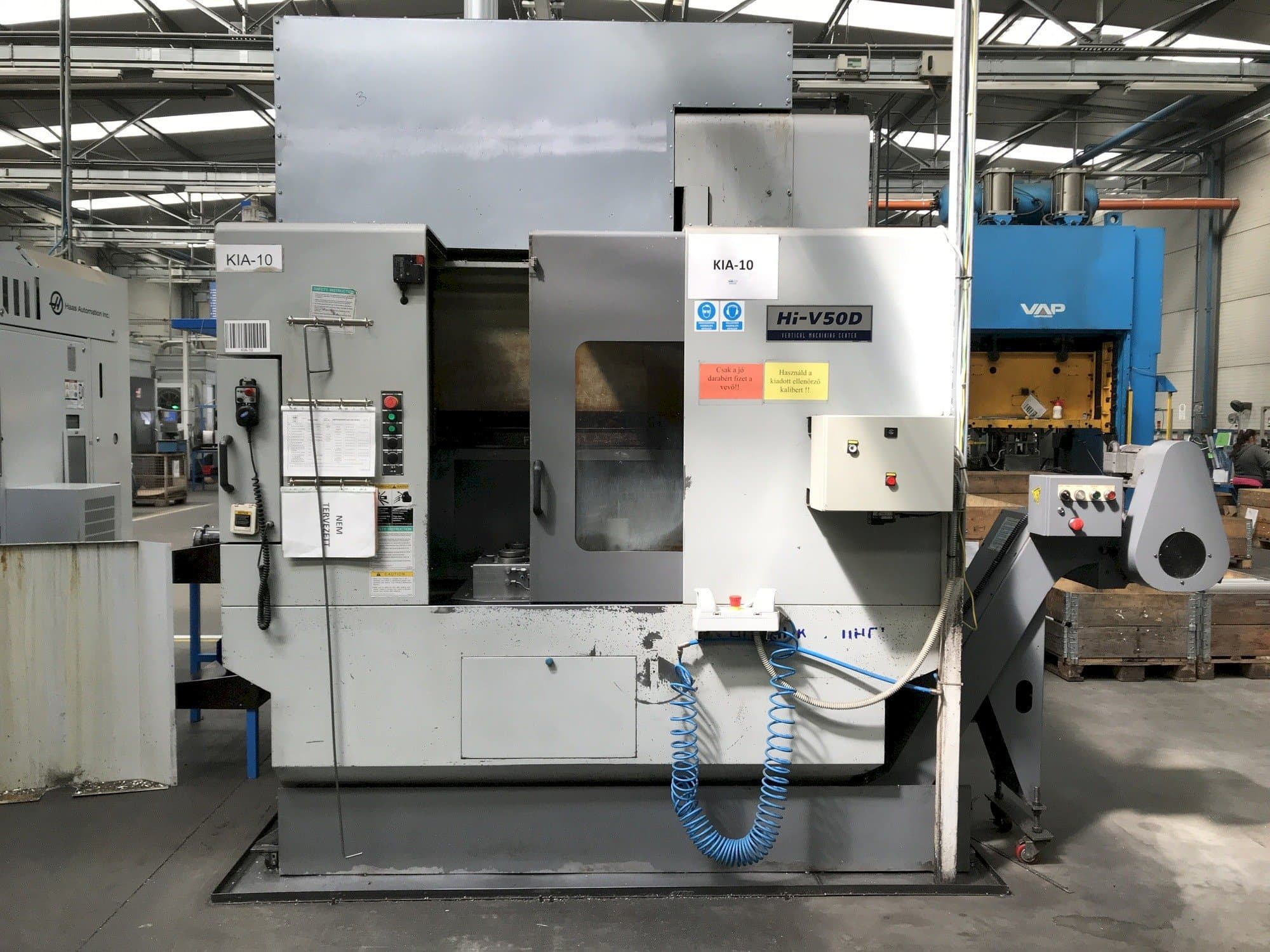 Vista Frontal  da Hyundai Kia Hi V50D  máquina