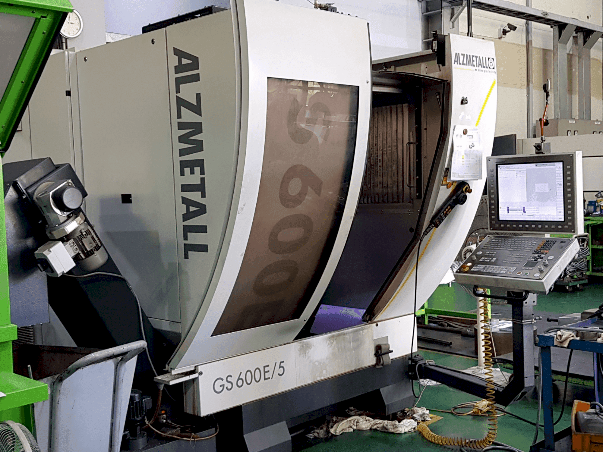 Vista Frontal  da Alzmetall GS600E/5  máquina