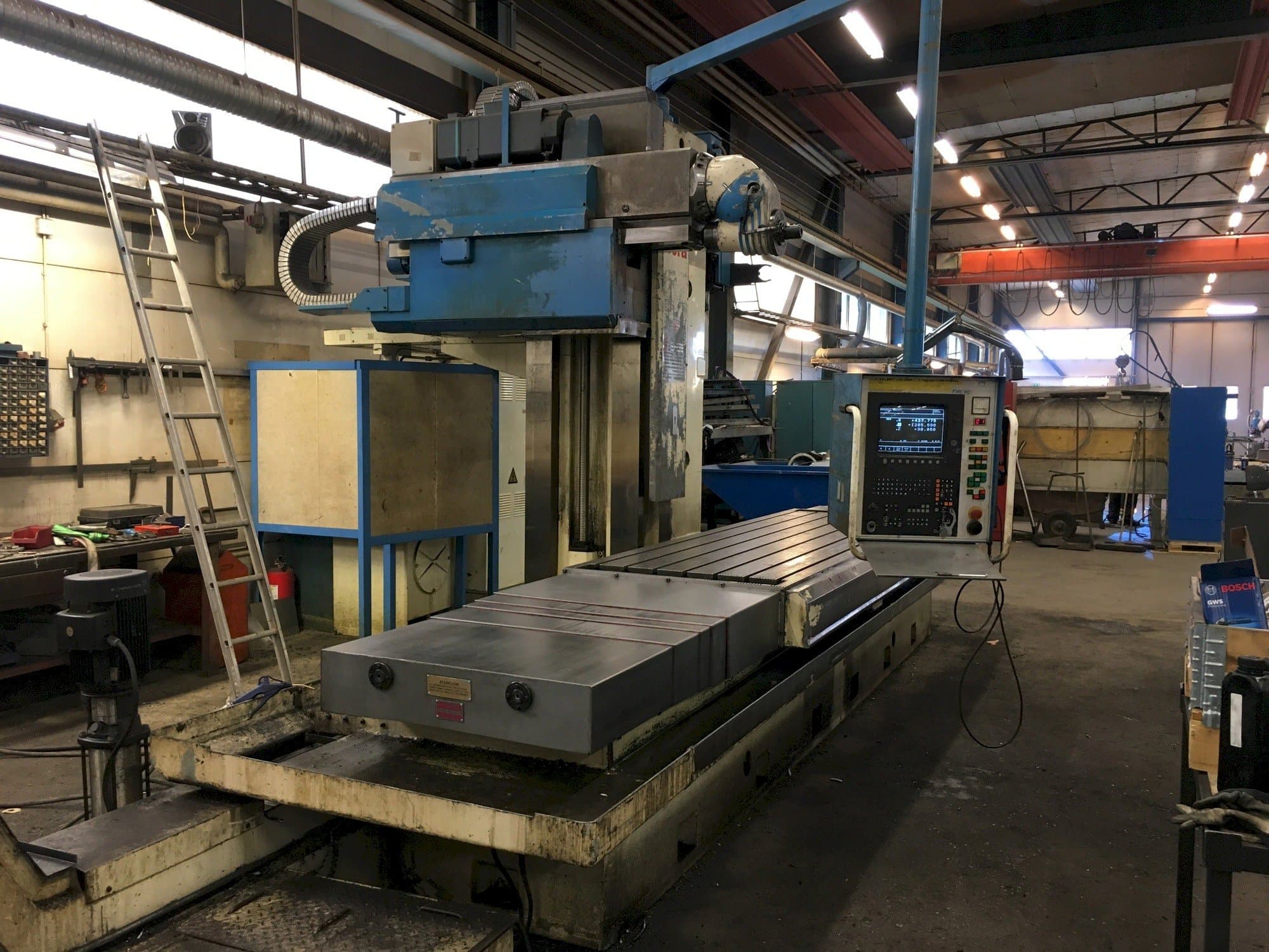 Vista Frontal  da Soraluce TR 35  máquina