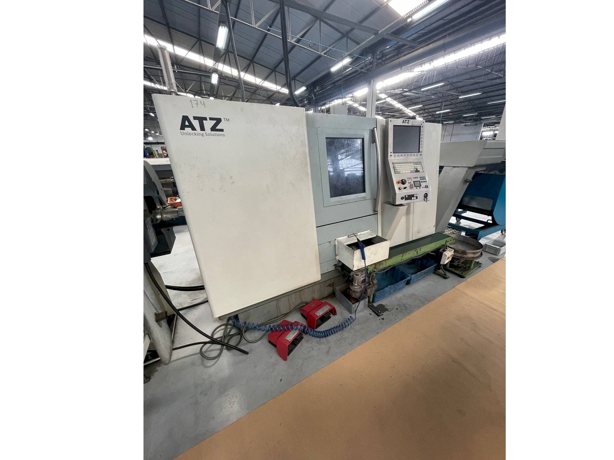 Vista Frontal  da Gildemeister CTX 310 V6  máquina