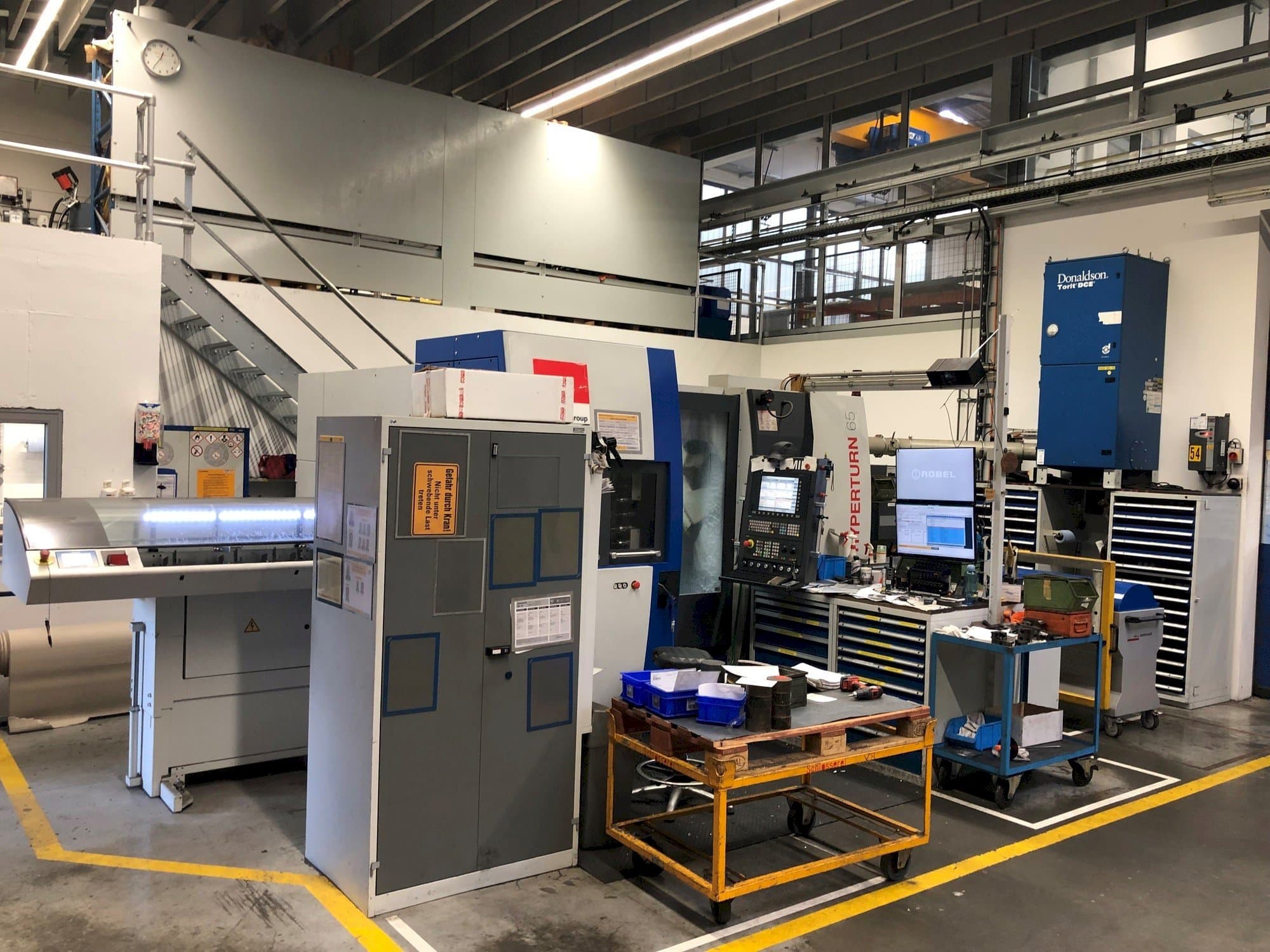 Vista Frontal  da EMCO HYPERTURM 65 PM  máquina