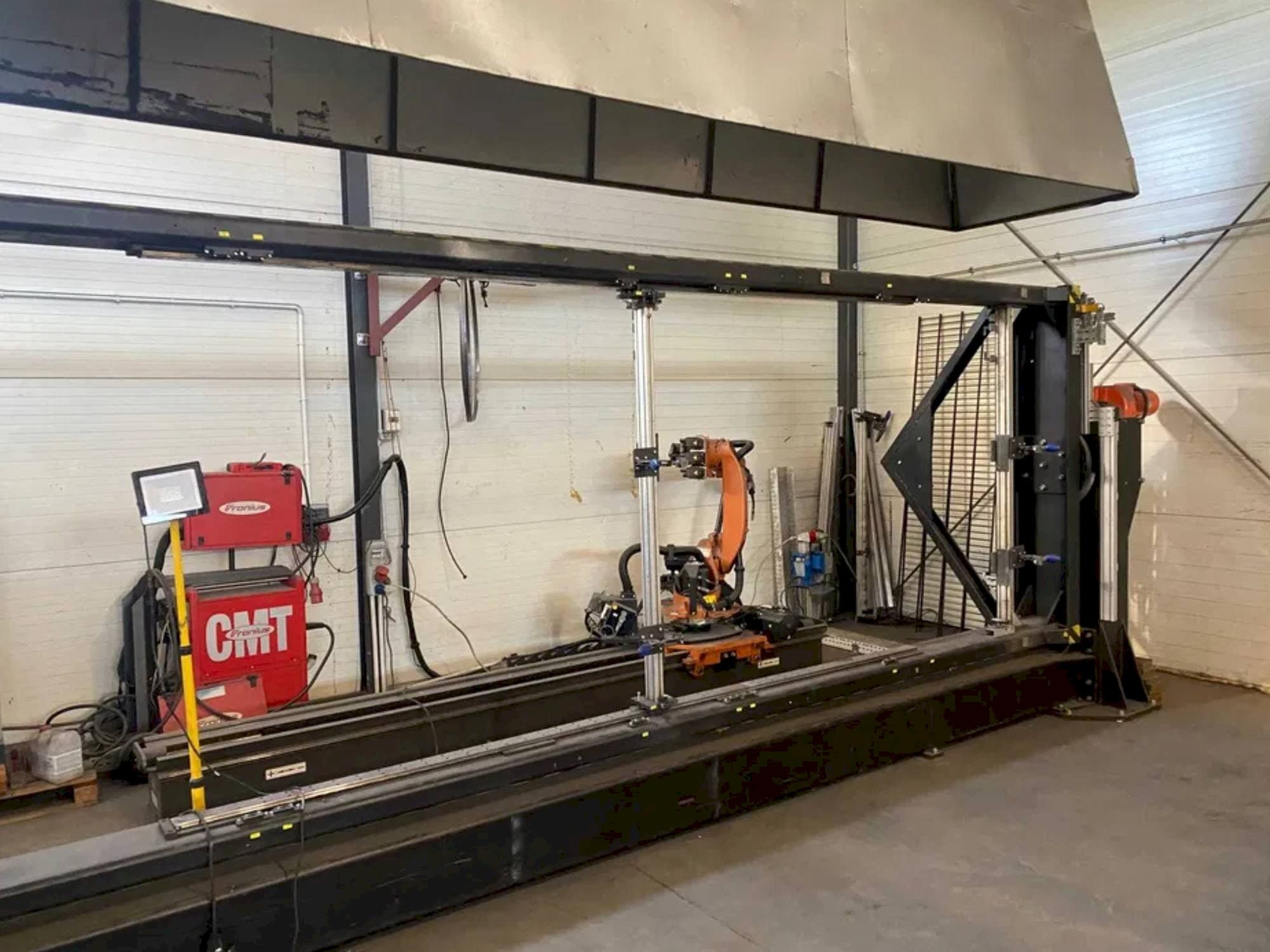 Vista Frontal  da Kronos Kjellberg KR 16 L6 ARC-C  máquina