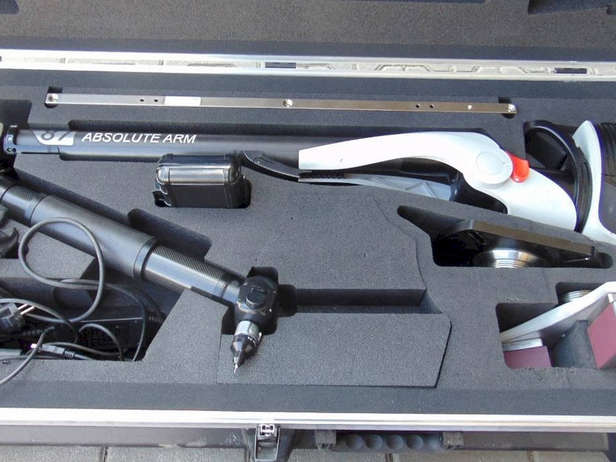 Vista Frontal  da Hexagon RA8 V1  máquina