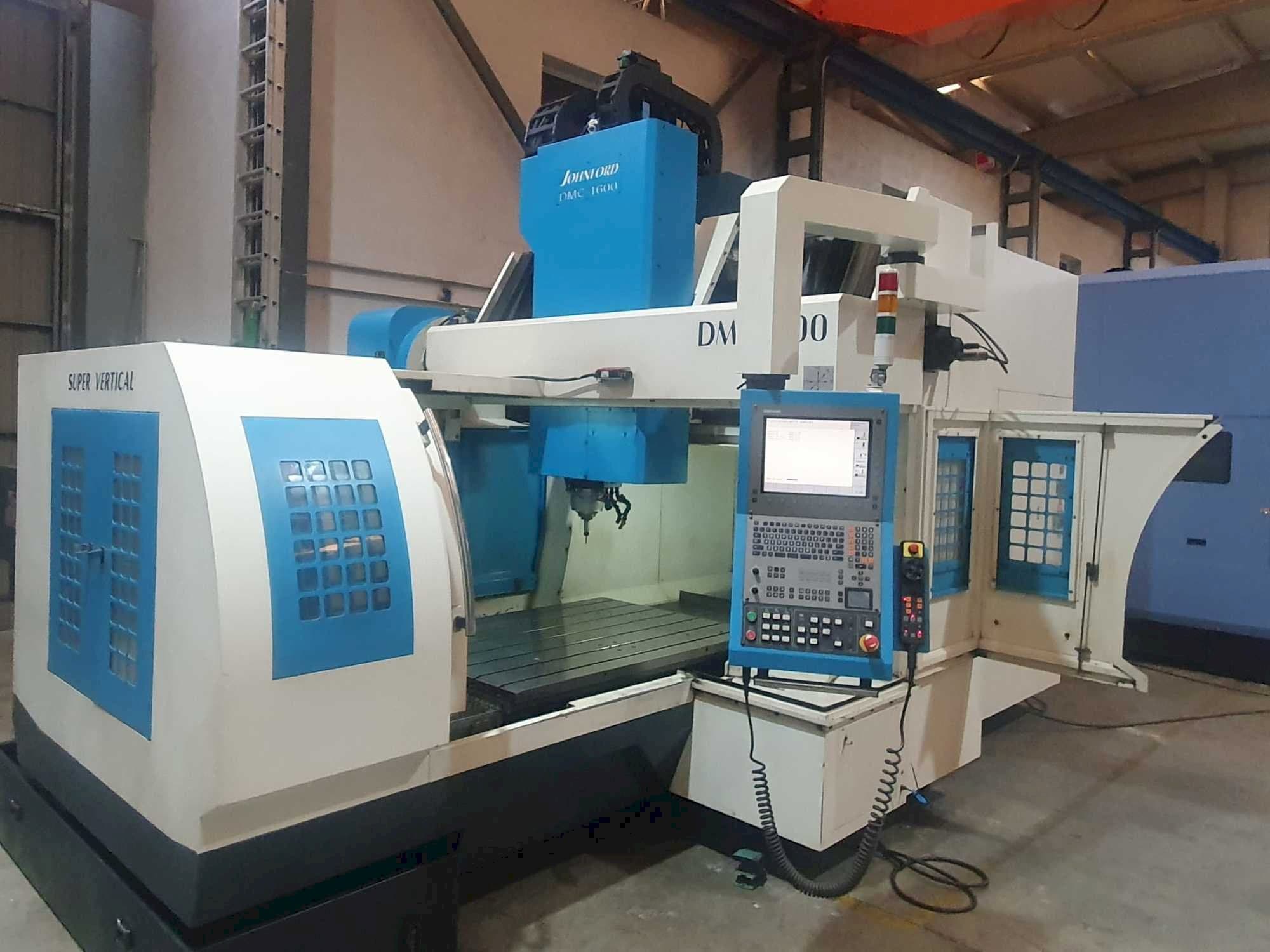 Vista Frontal  da Johnford DMC-1600  máquina