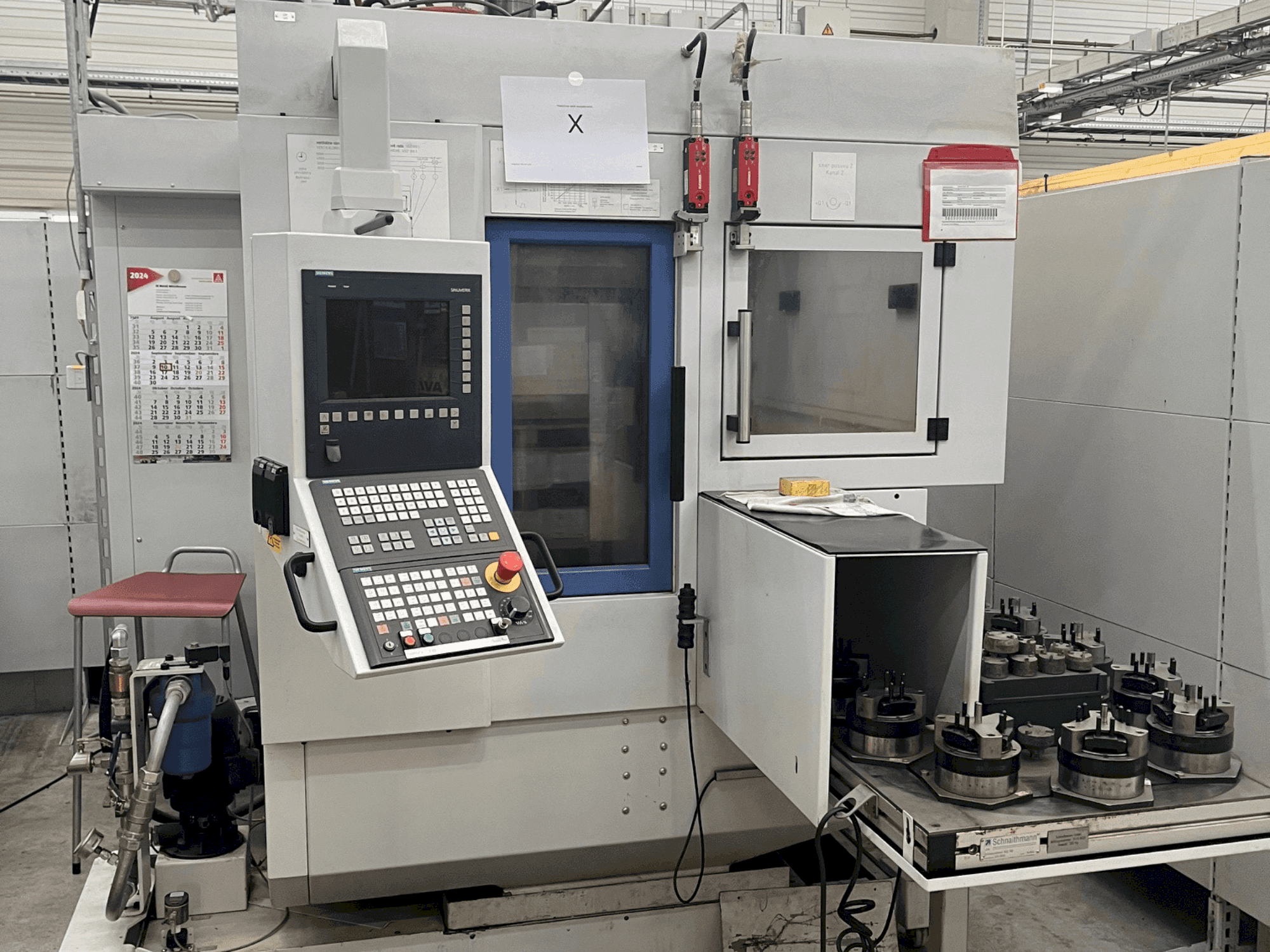 Vista Frontal  da Scherer - Feinbau VDZ 100L  máquina