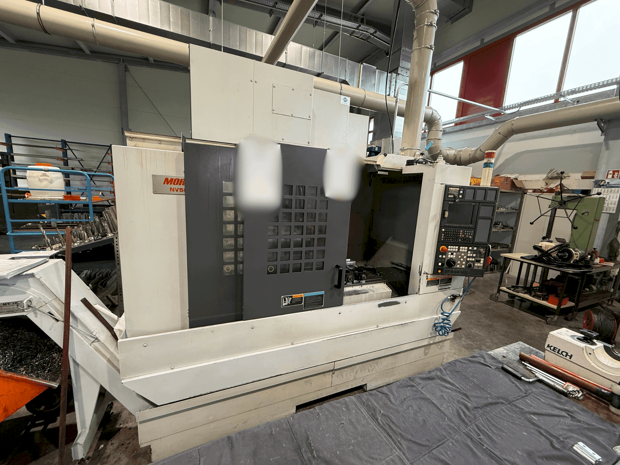 Vista Frontal  da MORI SEIKI NV 5000 a1 B/40  máquina