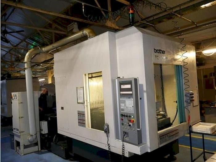 Vista Frontal  da Brother TC-32 BN QT  máquina