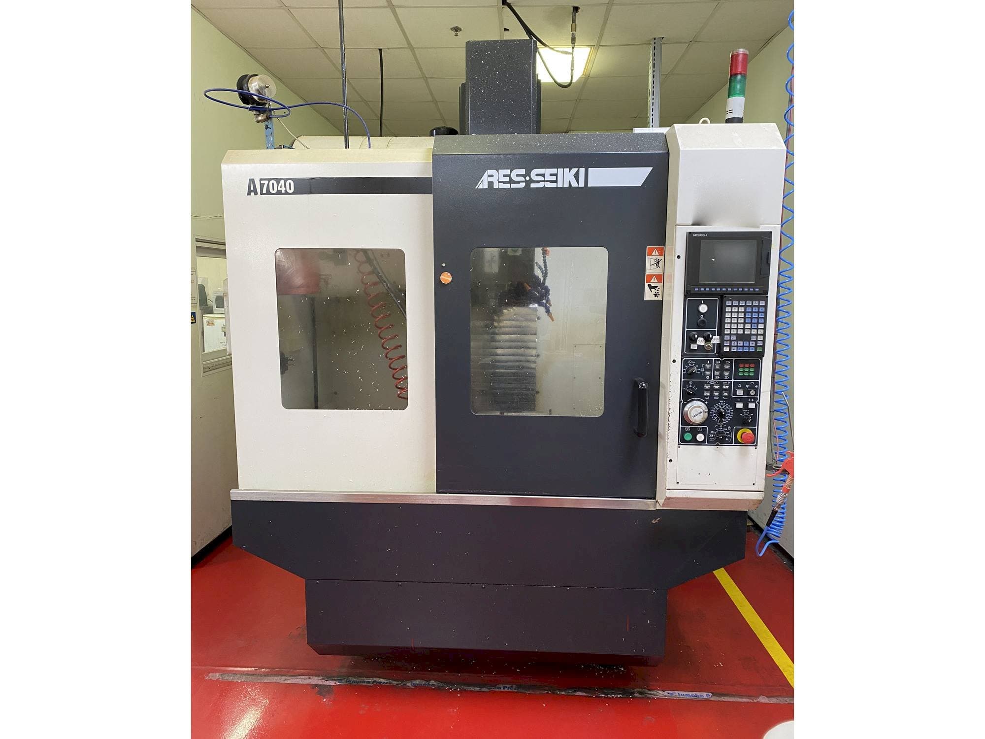 Vista Frontal  da ARES A7040  máquina