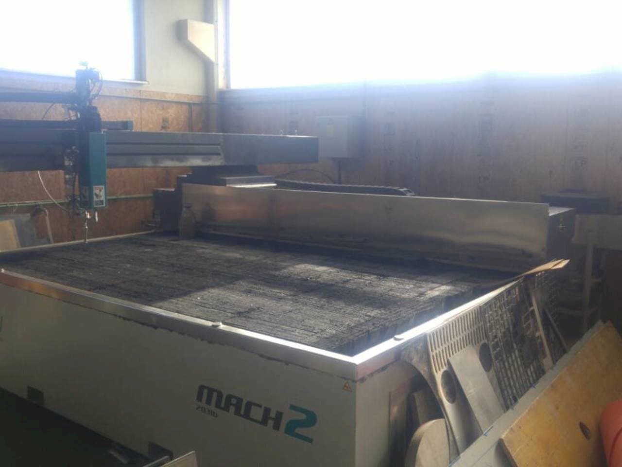 Vista Frontal  da Flow Mach2-3120b  máquina