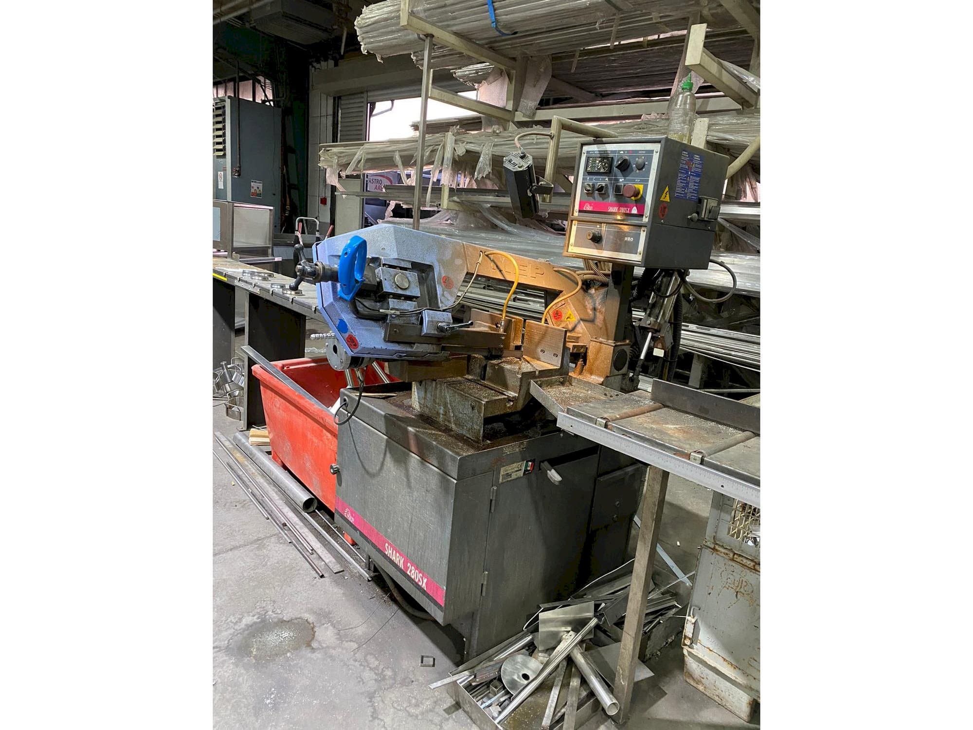 Vista Frontal  da Nisshinbo MAP-750  máquina