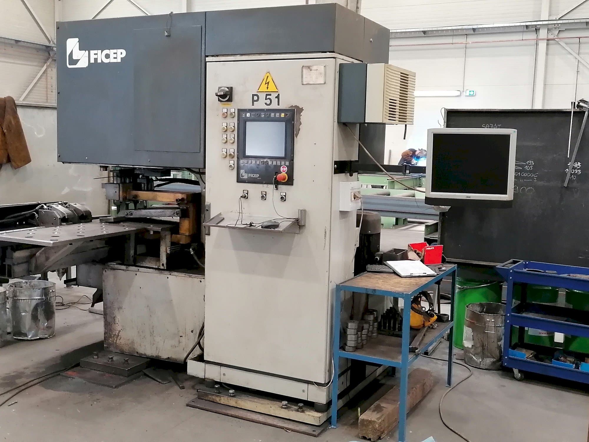 Vista Frontal  da FICEP P51  máquina