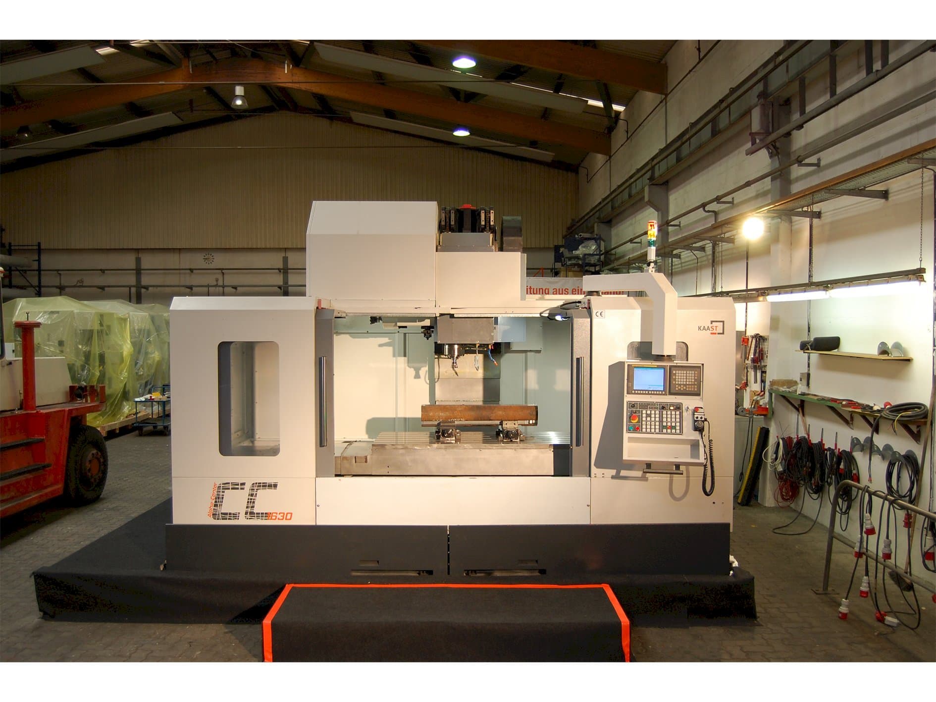 Vista Frontal  da Kaast CC1630  máquina