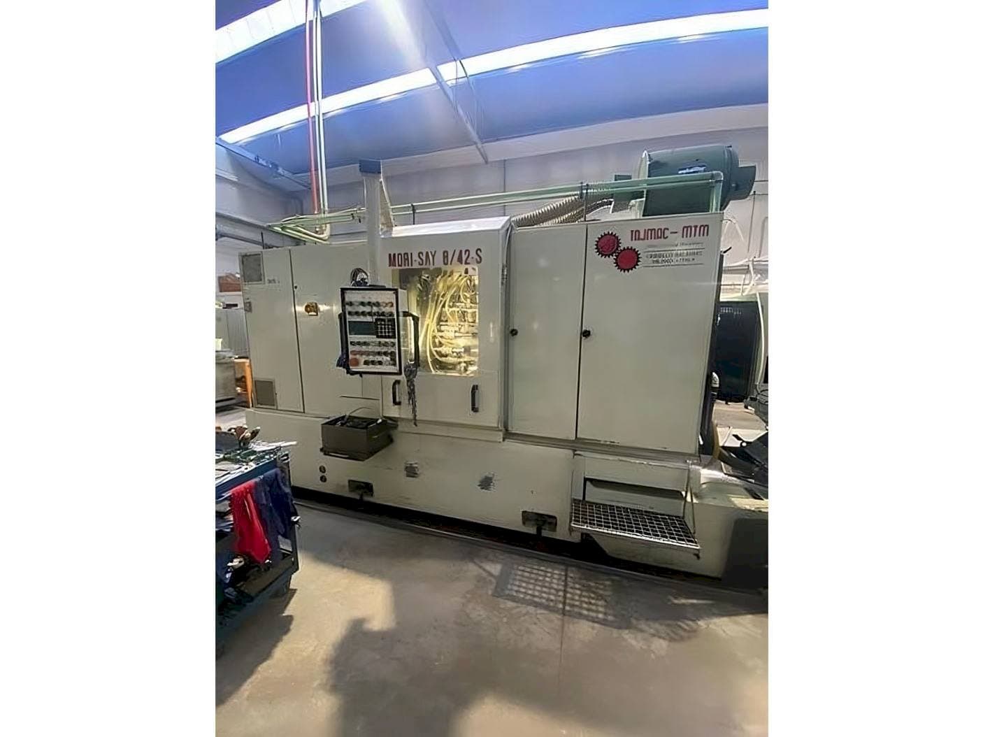 Vista Frontal  da MORI SAY 8/42-S  máquina