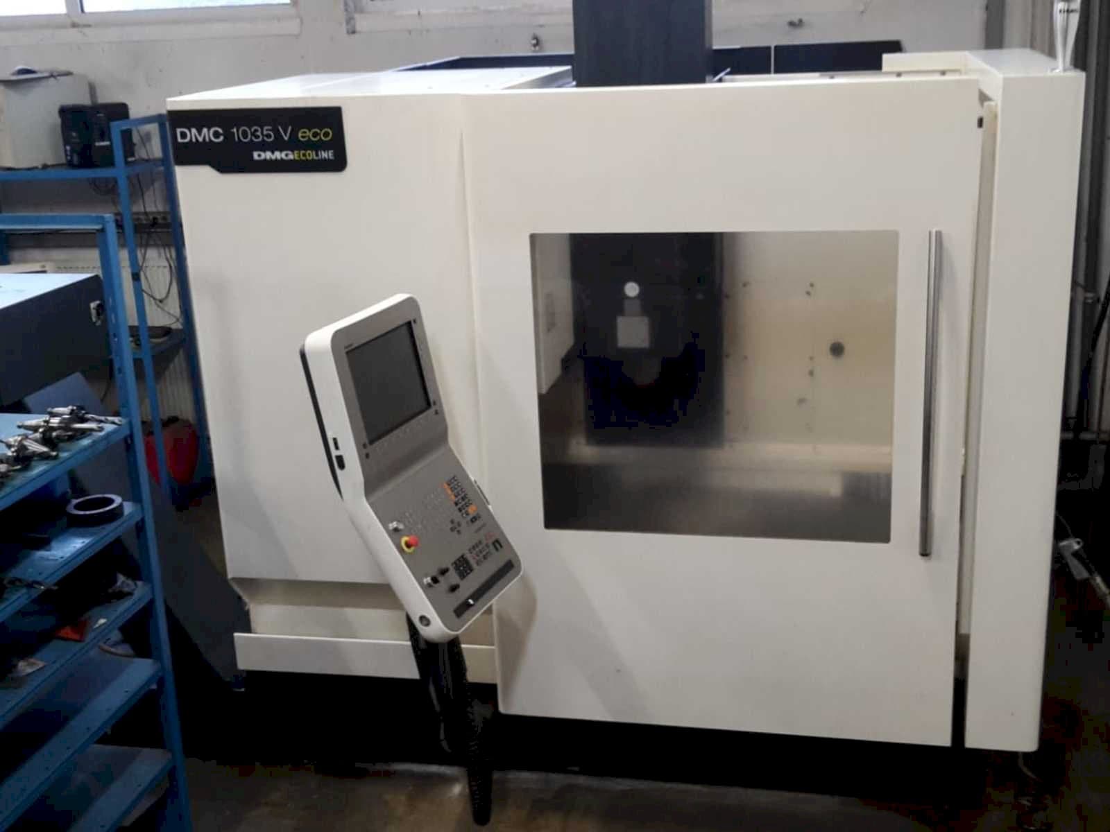 Vista Frontal  da DMG DMC 1035 V ECO  máquina