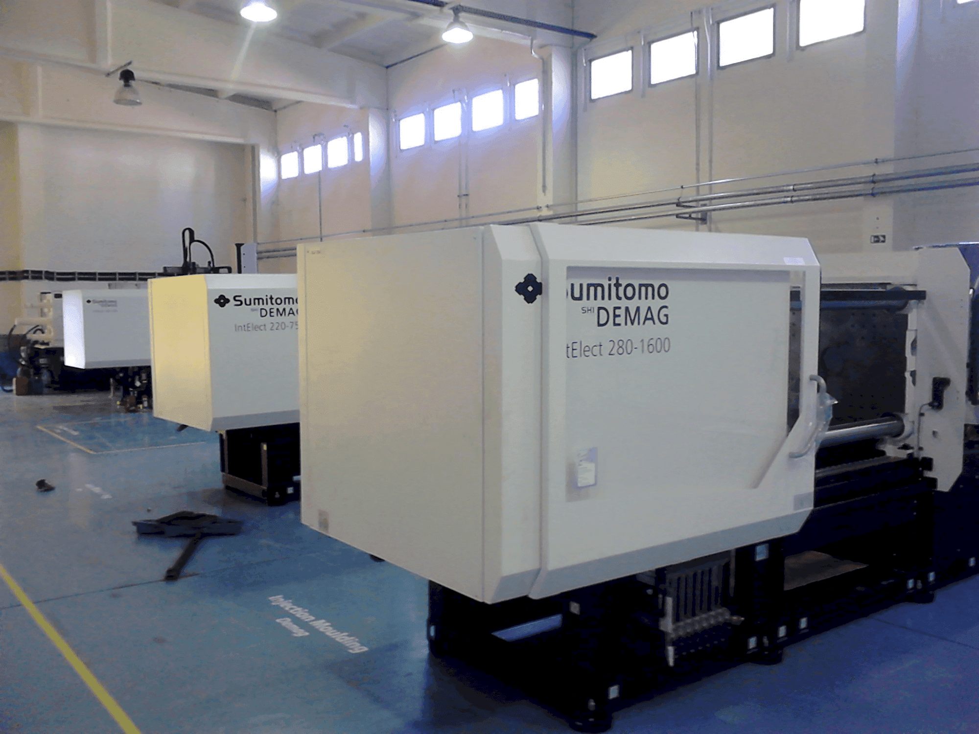 Vista Frontal  da SUMITOMO SHI DEMAG Intelect 280/685-1600  máquina