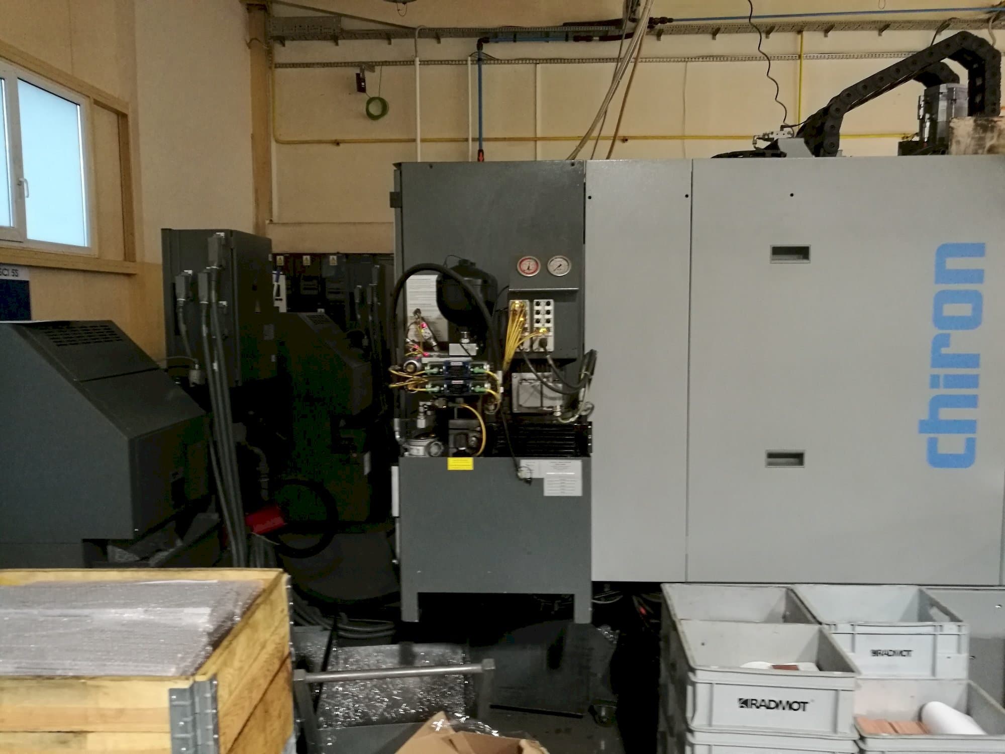 Vista Frontal  da CHIRON FZ 12 KS  máquina