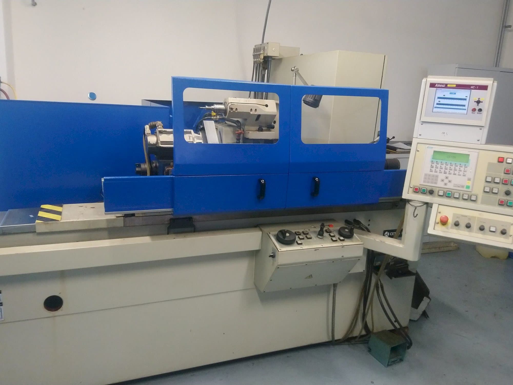 Vista Frontal  da Cetos									 BUA 25A/750  máquina