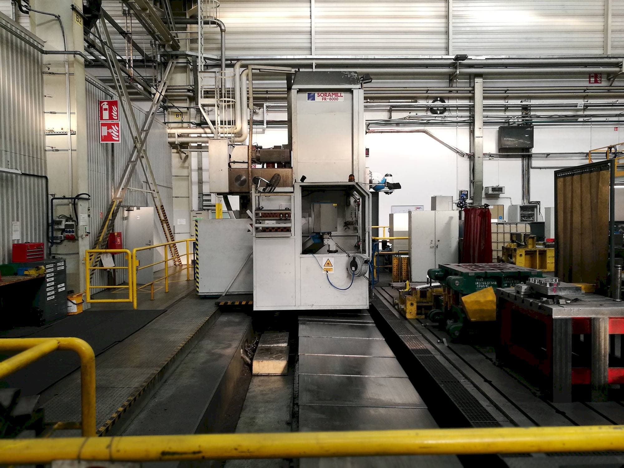 Vista Frontal  da Soraluce FR-8000  máquina