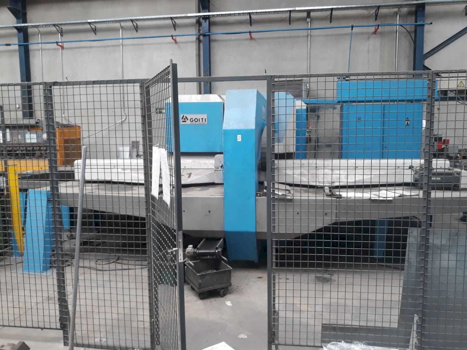 Vista Frontal  da GOITI PGA 1  máquina