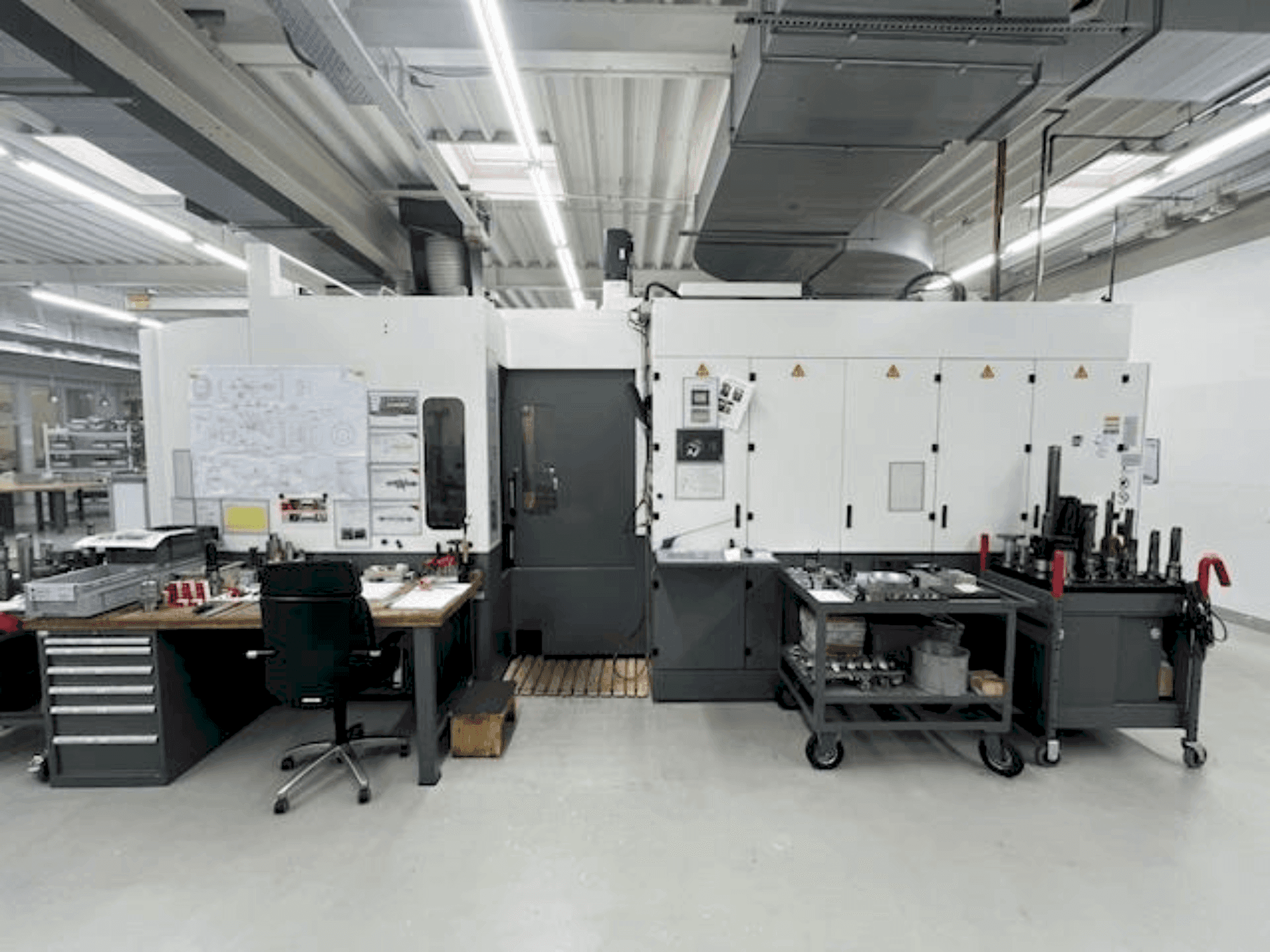 Vista Frontal  da HULLER HILLE Nbh 170  máquina