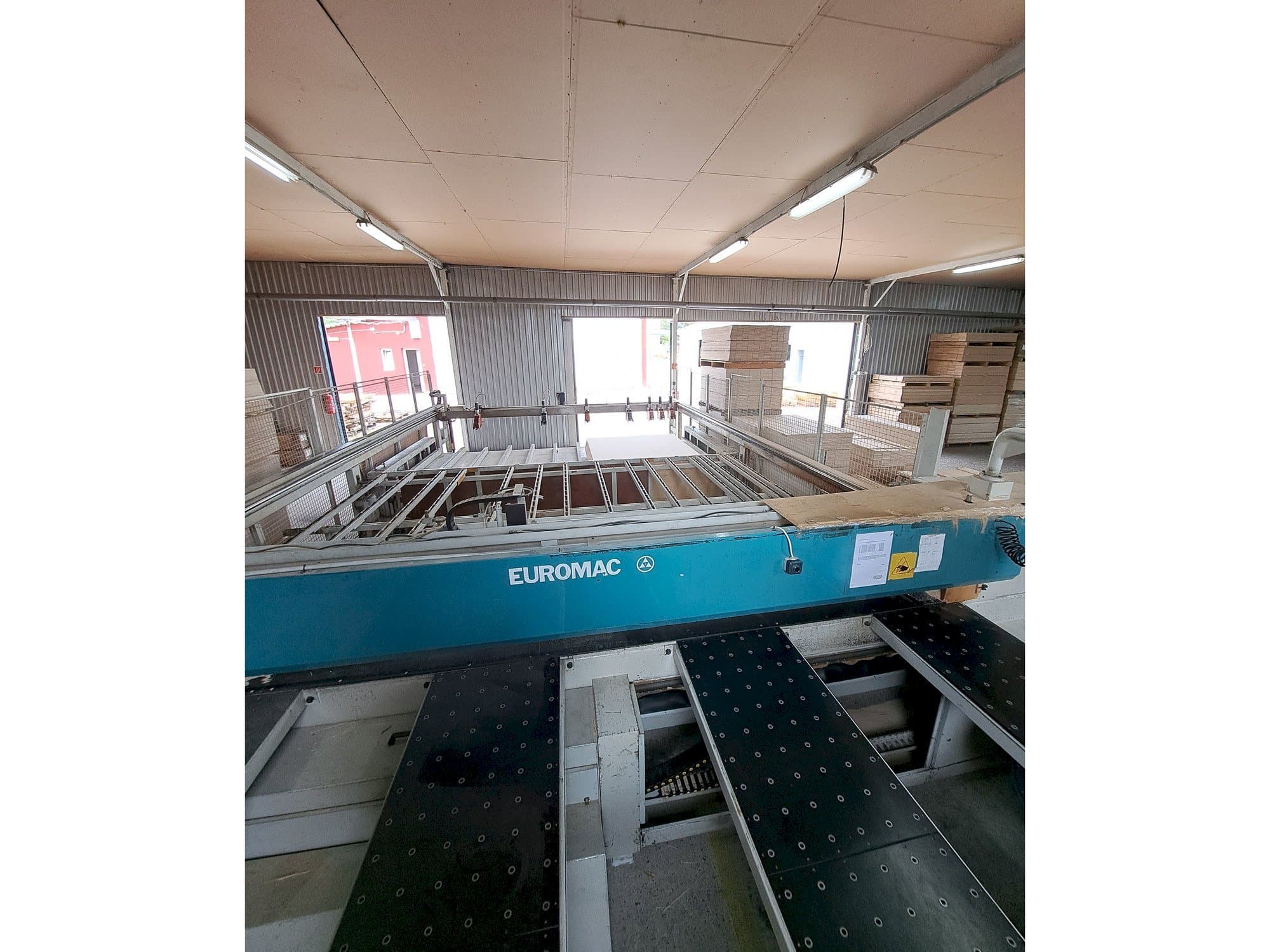 Vista Frontal  da Euromac LOGICA PINZE TAVOLA 4500  máquina