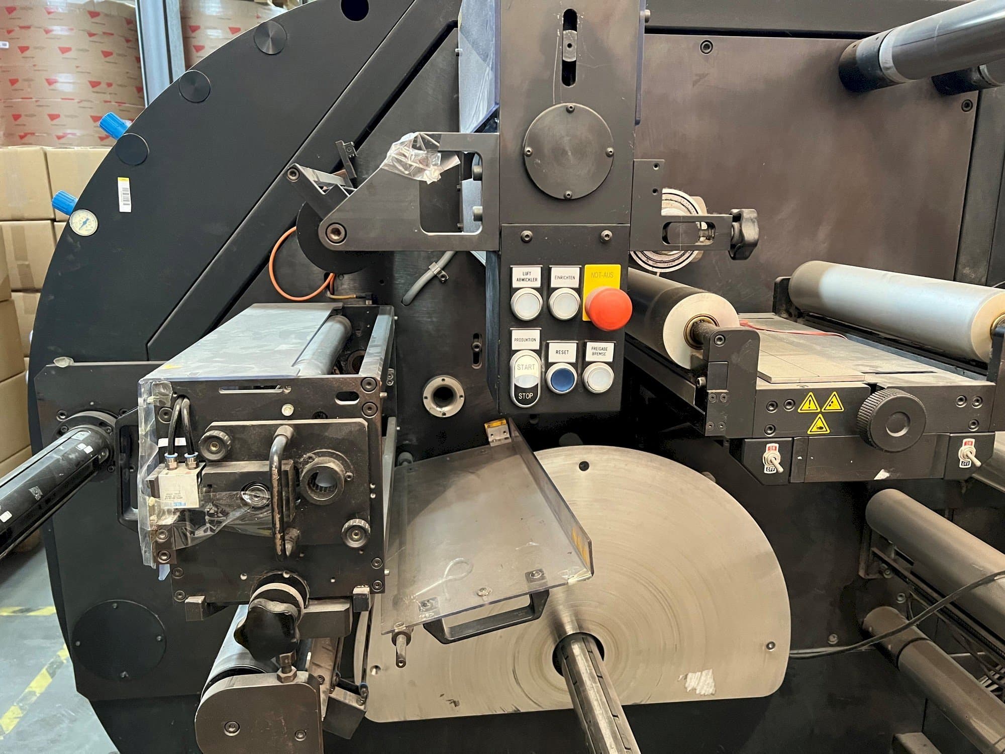 Vista Frontal  da FLEXOR 380B  máquina