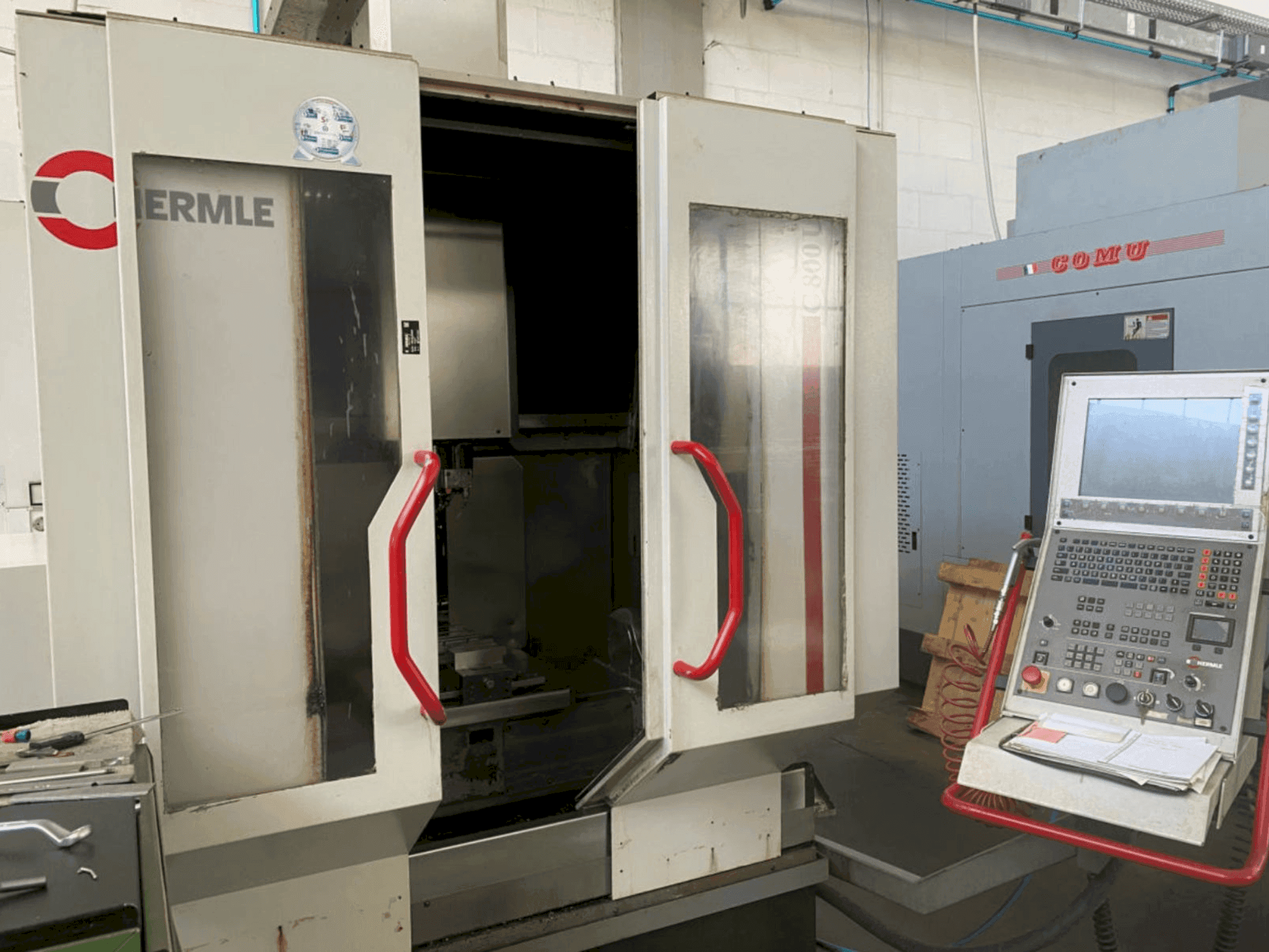 Vista Frontal  da HERMLE C 800 U  máquina