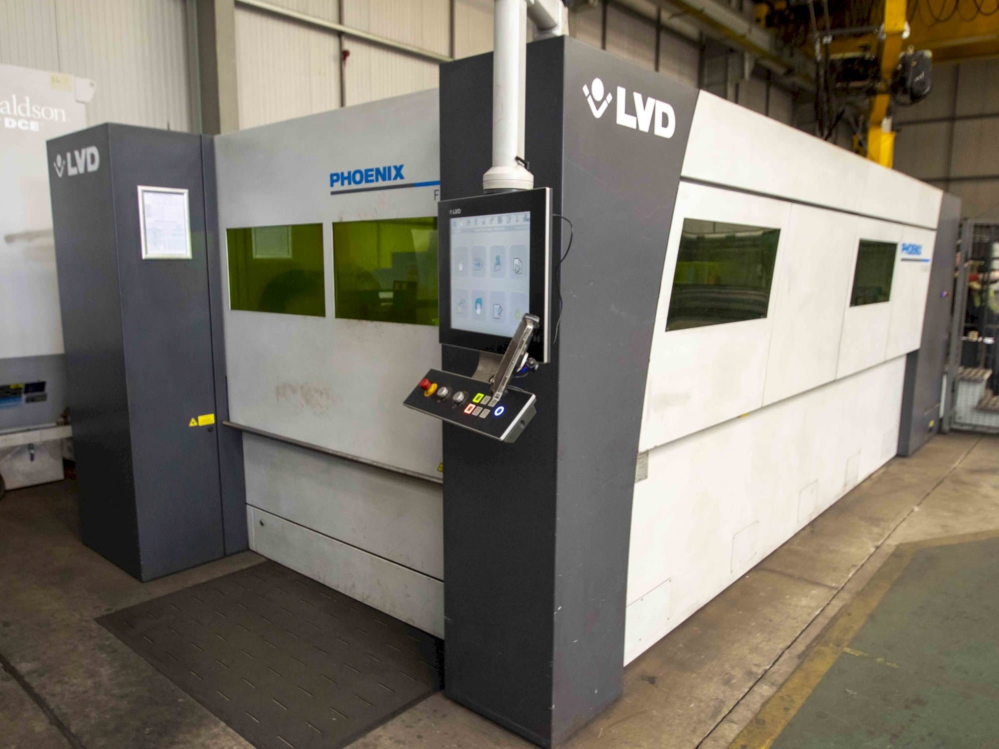 Vista Frontal  da LVD   máquina