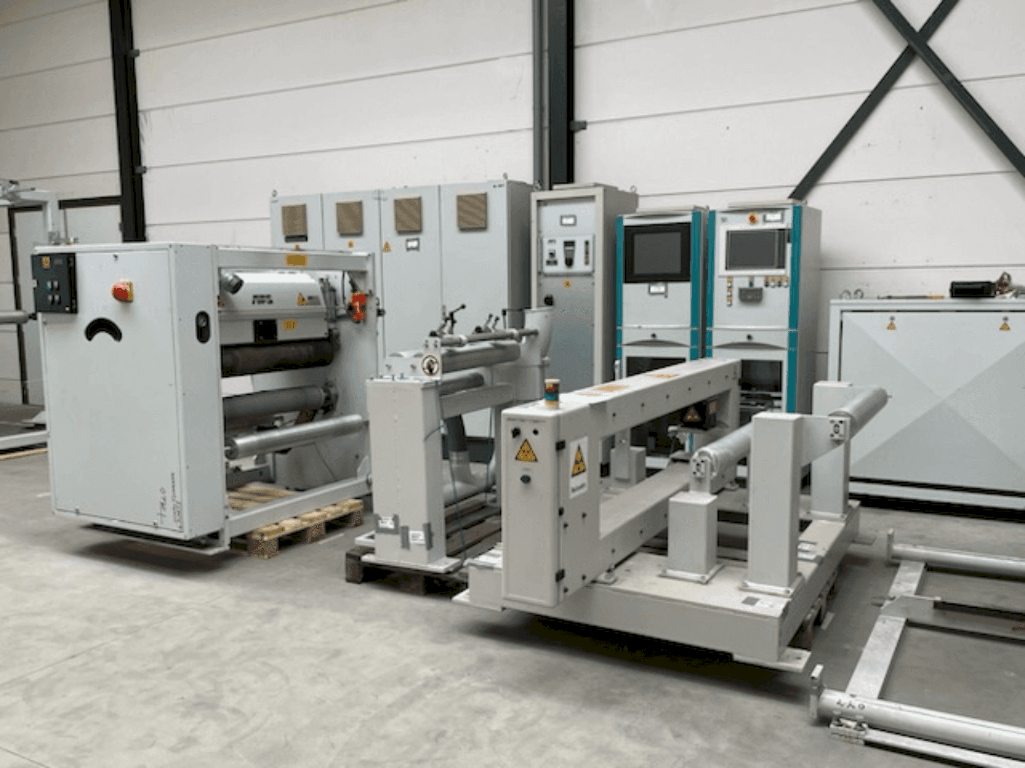 Vista Frontal  da Battenfeld BA 60  máquina