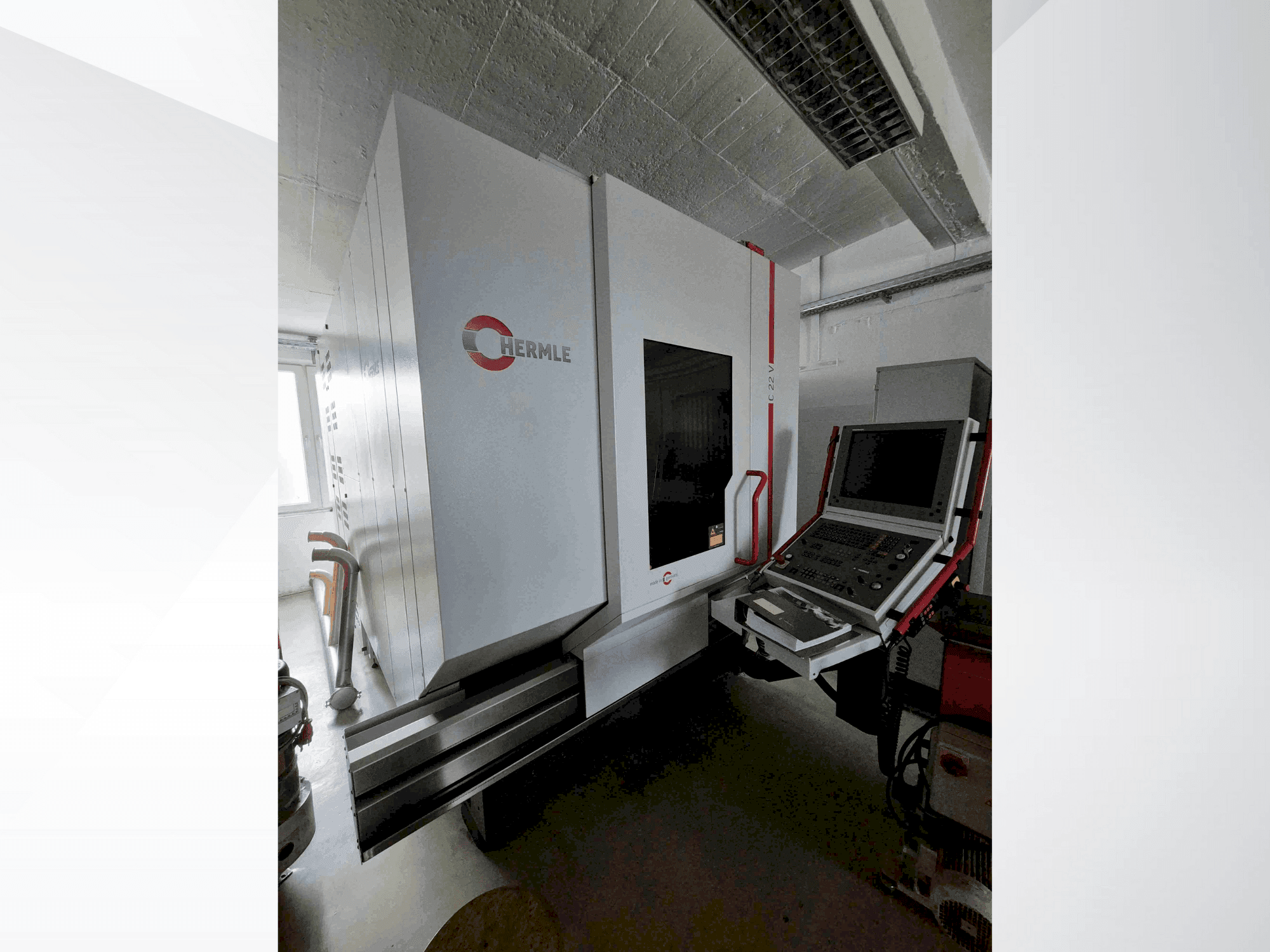 Vista Frontal  da HERMLE C22 V  máquina