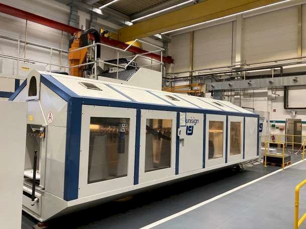 Vista Frontal  da Unisign UNICOM 8  máquina