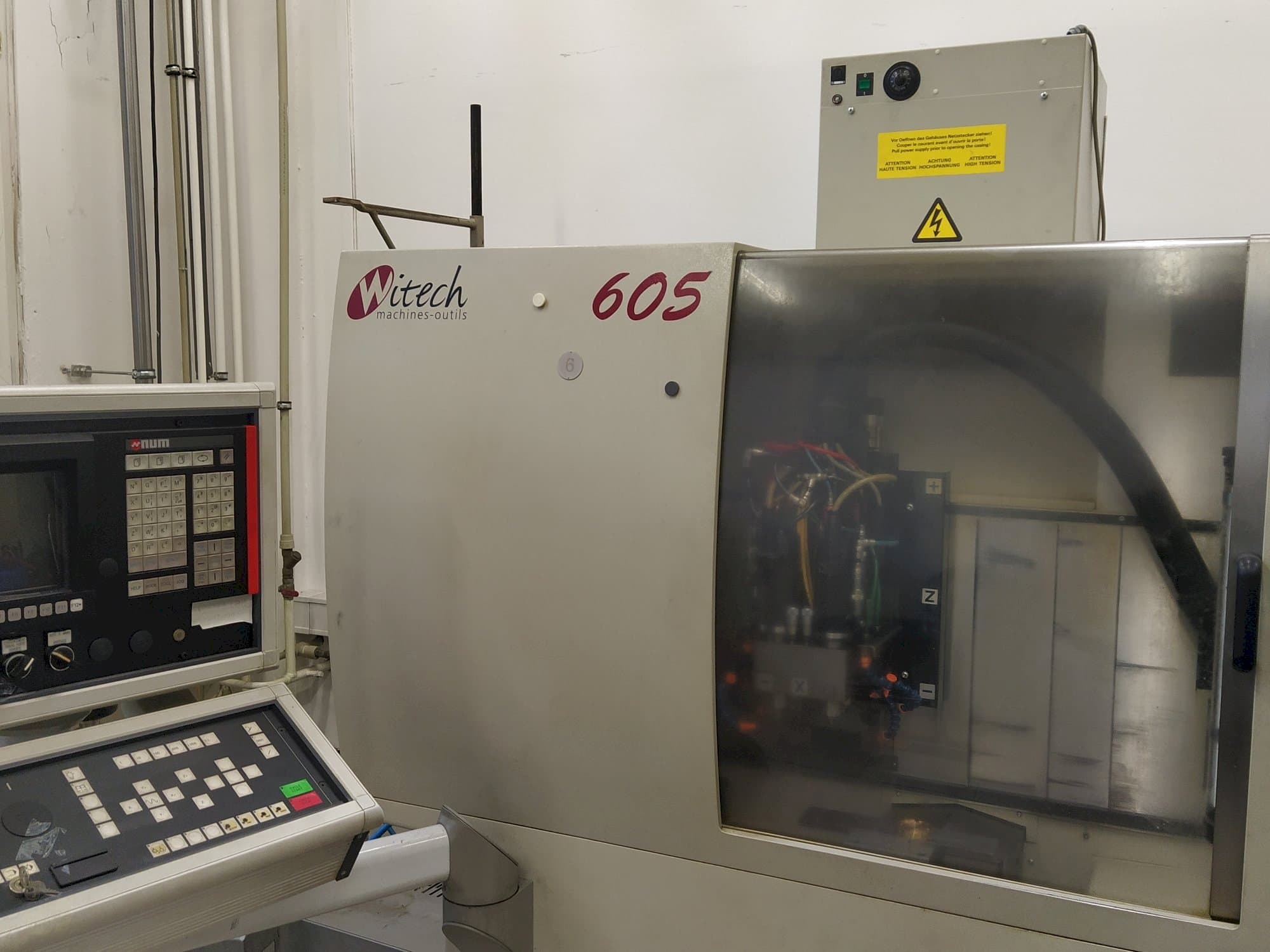 Vista Frontal  da Witech 605  máquina