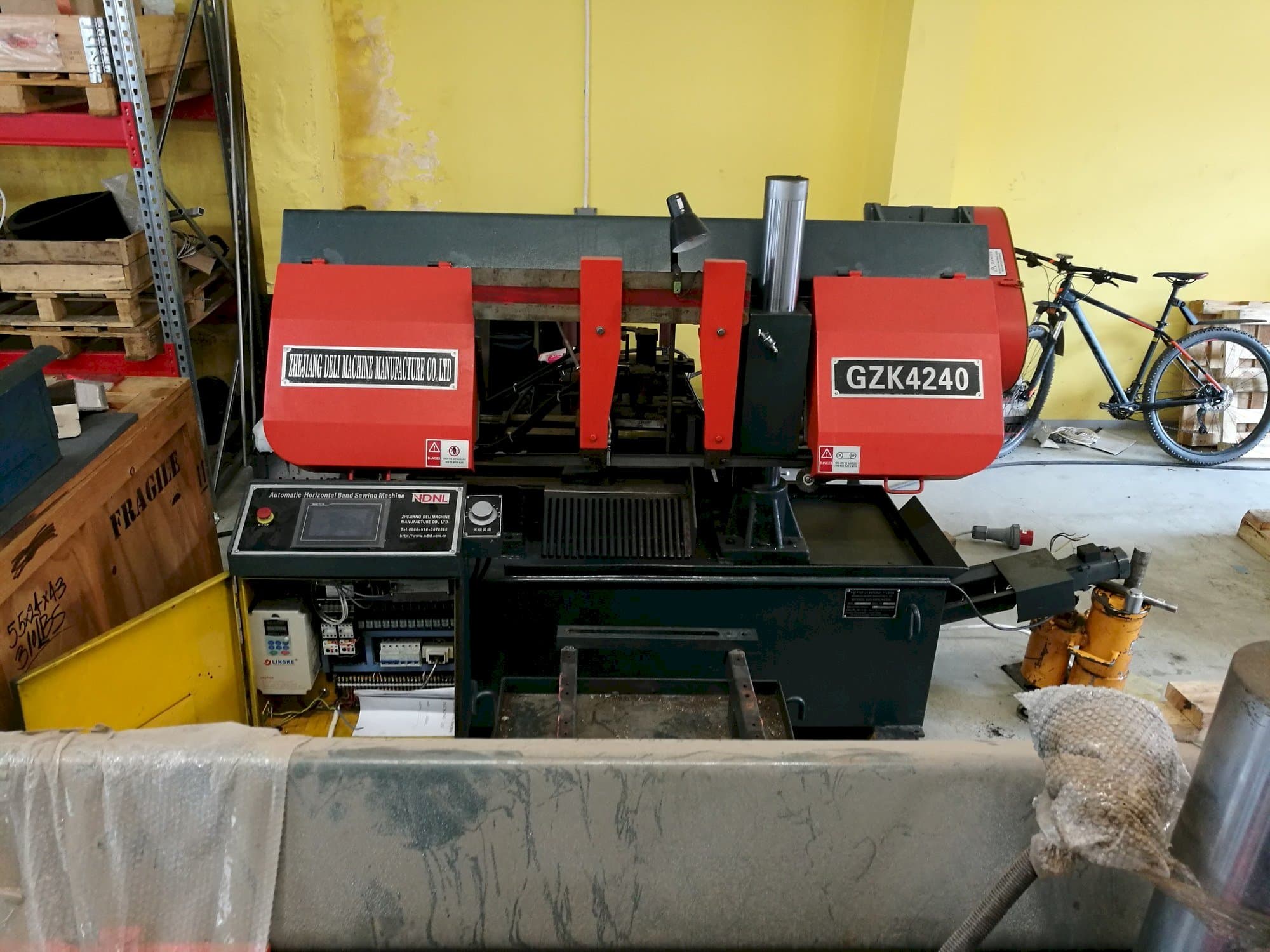 Vista Frontal  da NDNL GZK4240  máquina