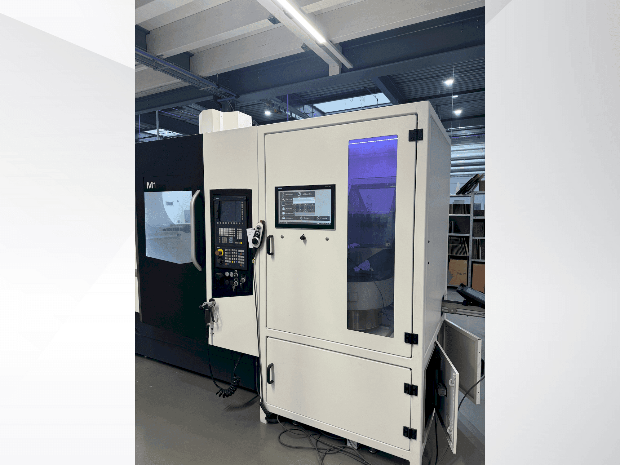 Vista Frontal  da DMG M1  máquina