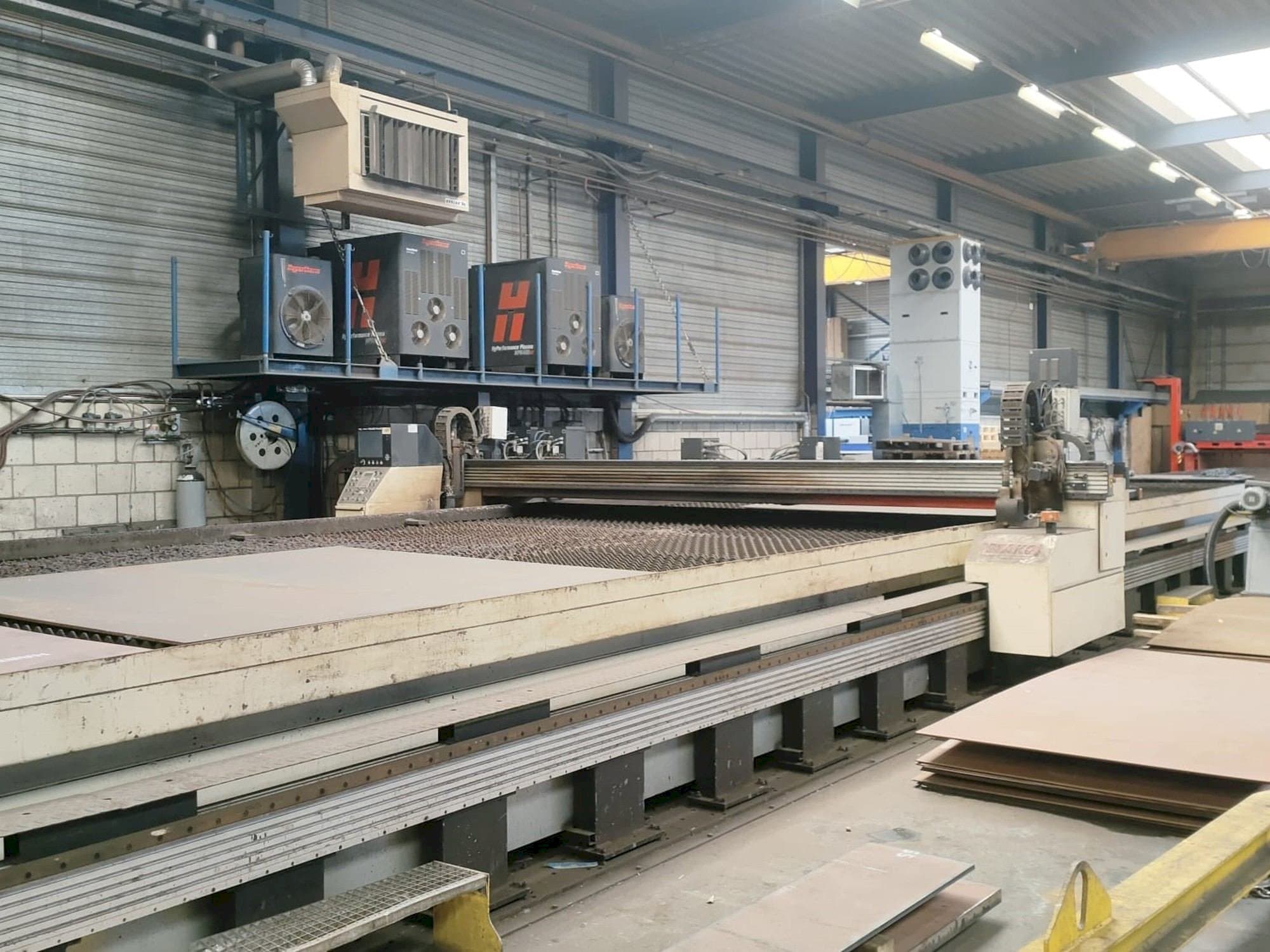 Vista Frontal  da Stako 2 x HPR 400 xd 2016 signum  máquina