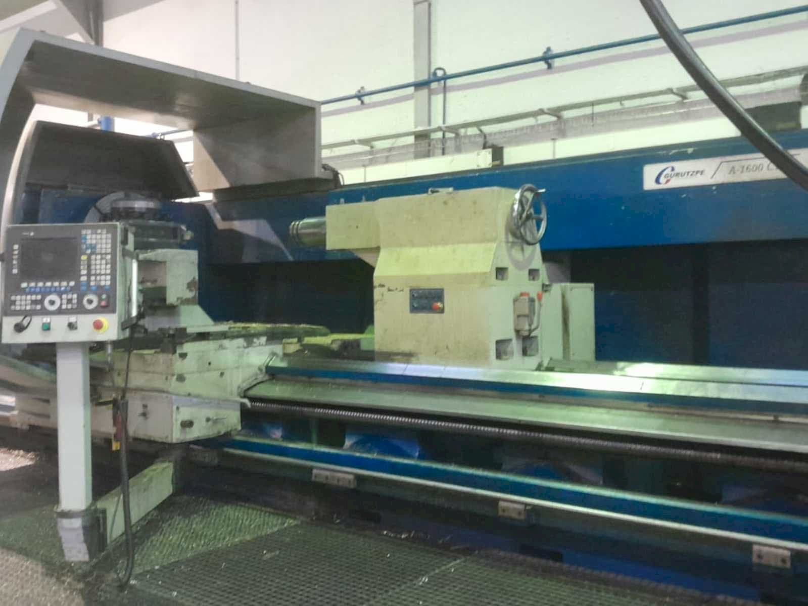 Vista Frontal  da Gurutzpe A-1600 CNC  máquina