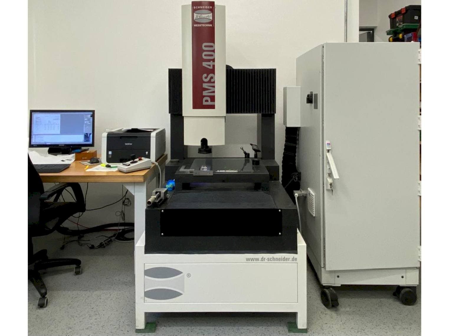 Vista Frontal  da HEINRICH SCHNEIDER PMS 400  máquina