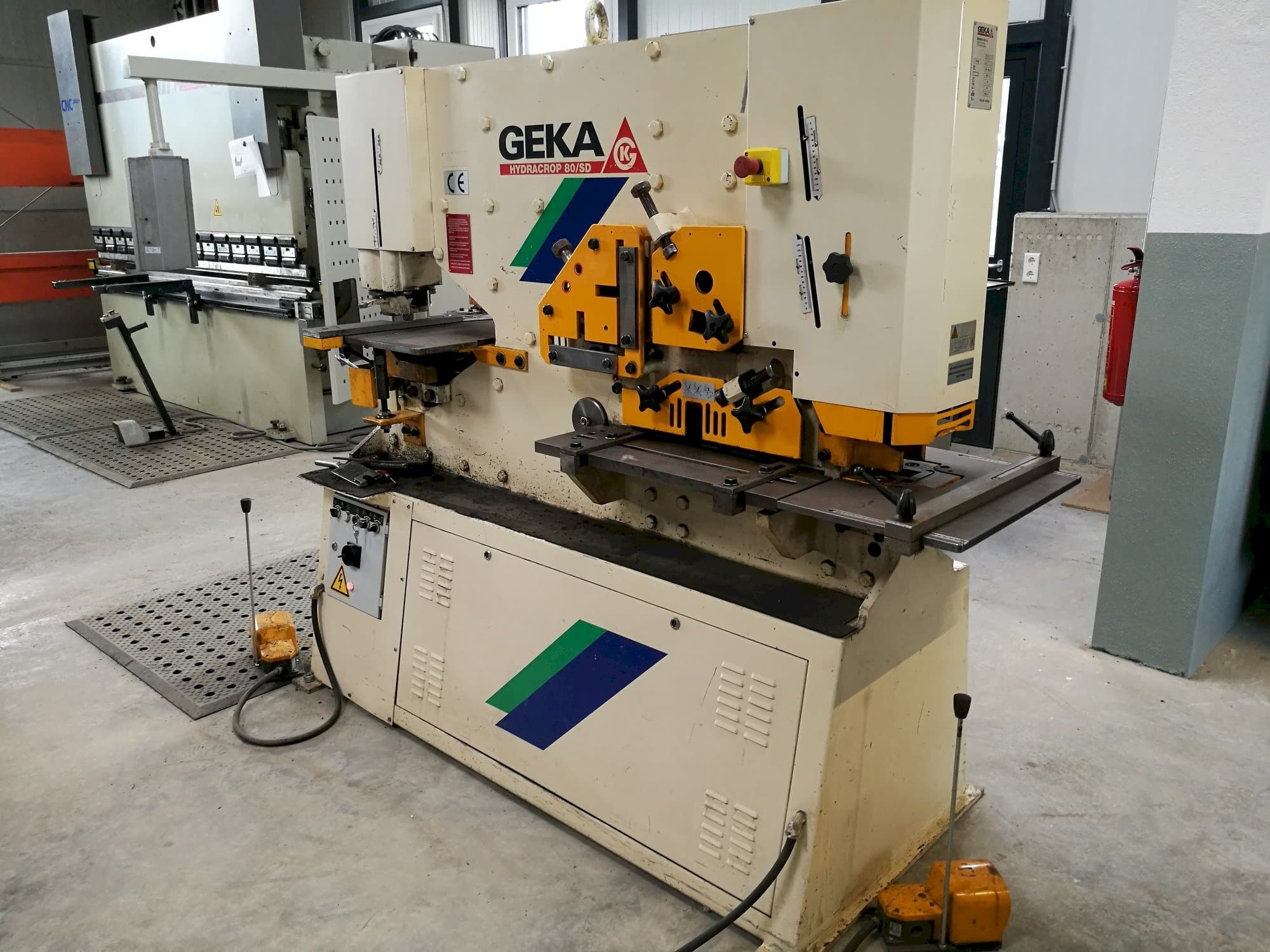 Vista Frontal  da GEKA Hydracrop 80 SD  máquina